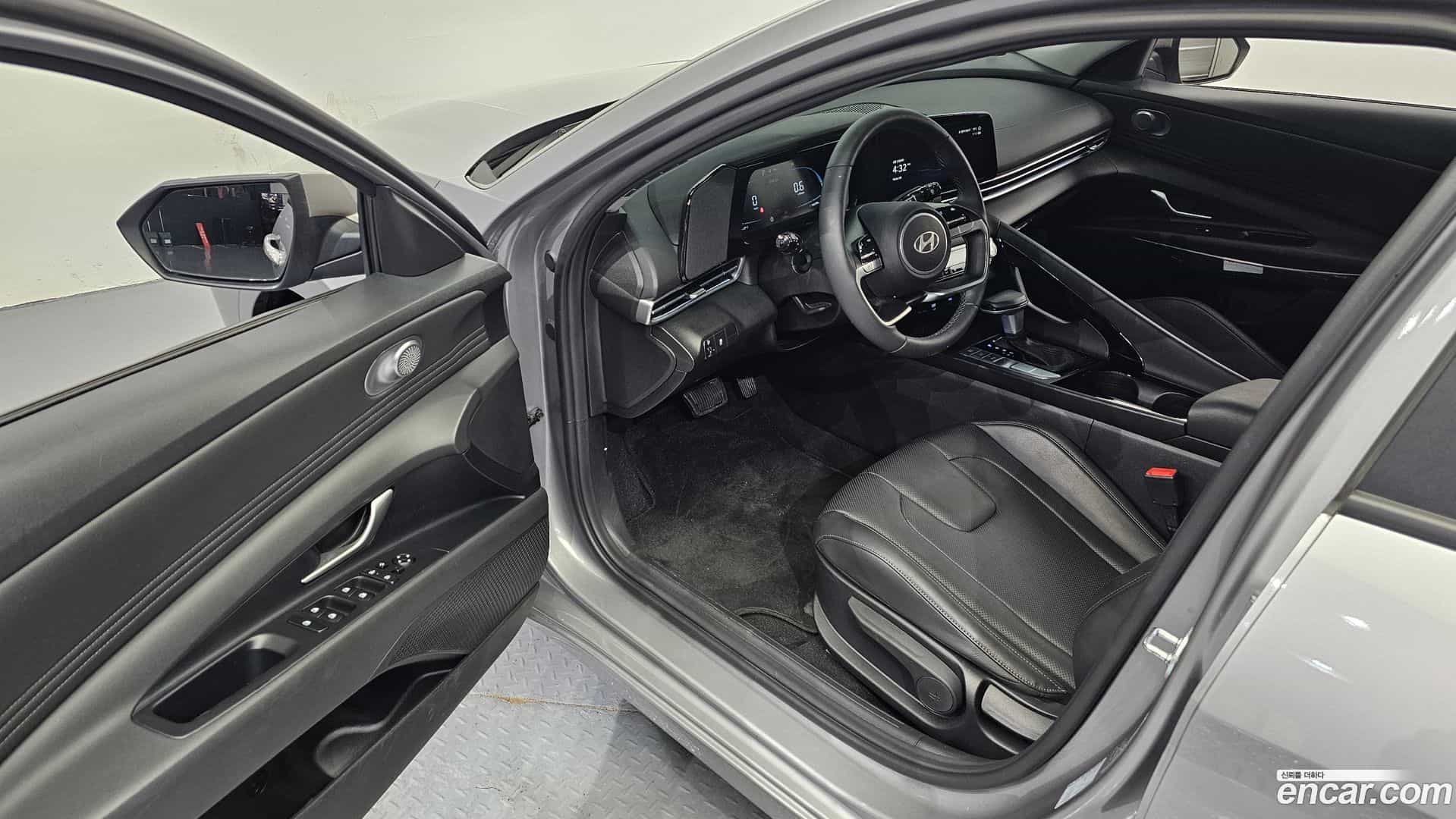 AVANTE Hyundai 2025.8-INNER-010