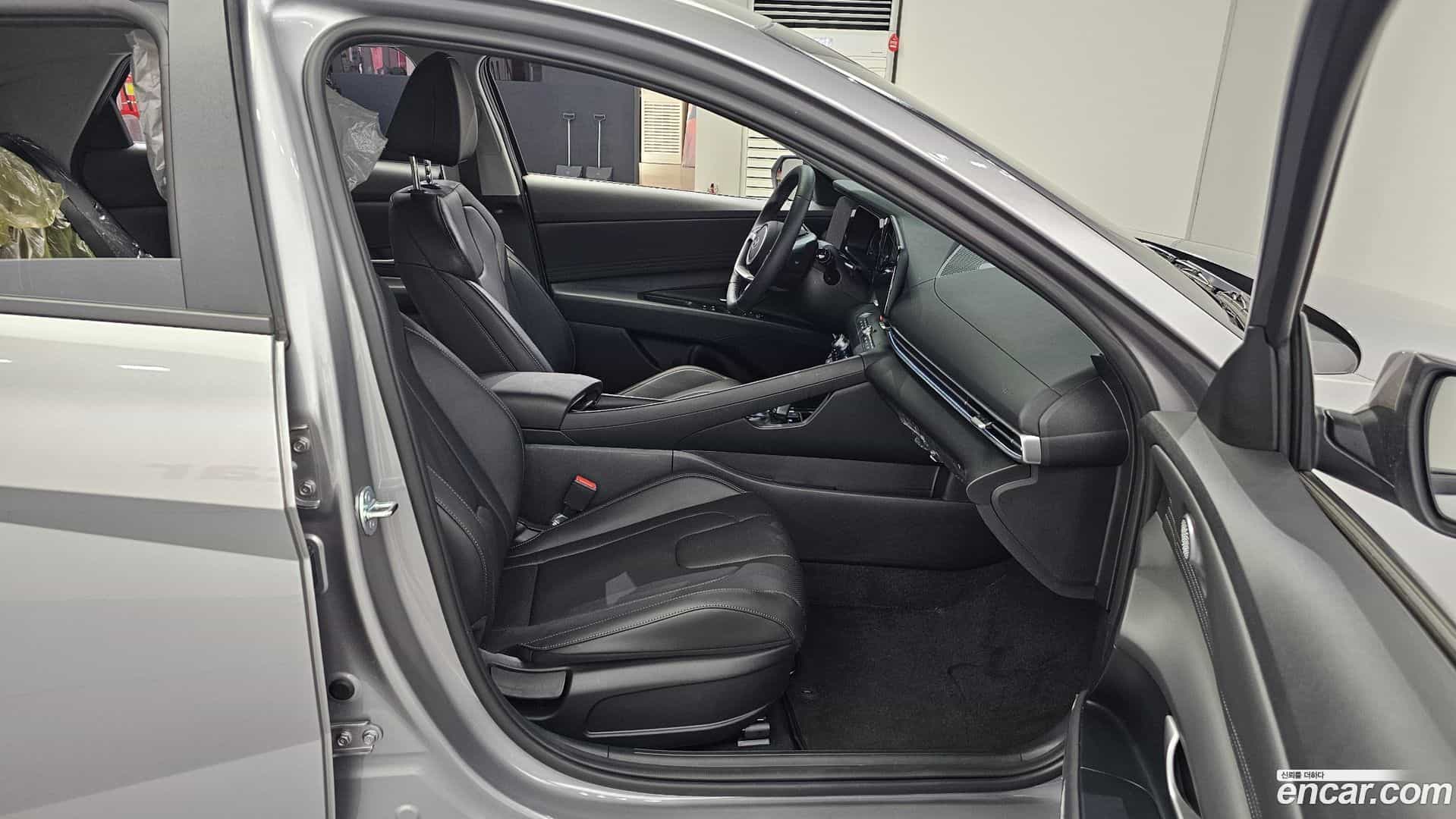 AVANTE Hyundai 2025.8-INNER-036