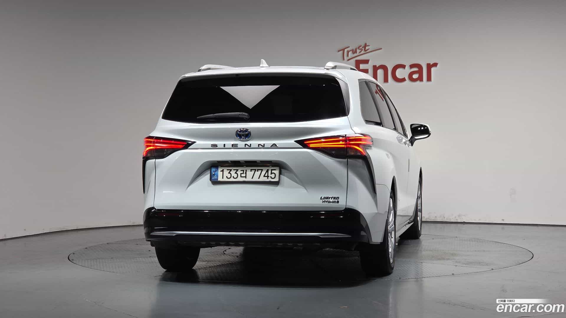 Sienna Toyota 2022.5-OUTER-004
