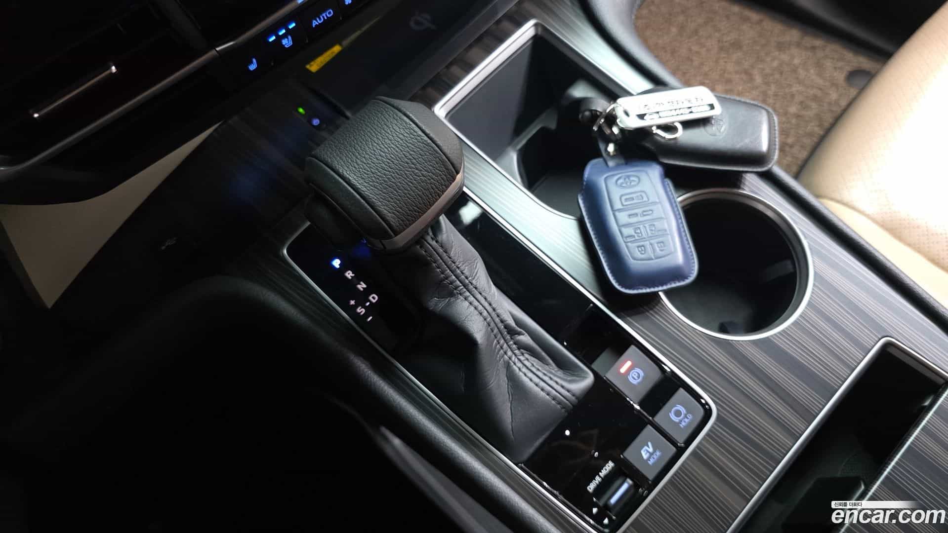 Sienna Toyota 2022.5-INNER-009