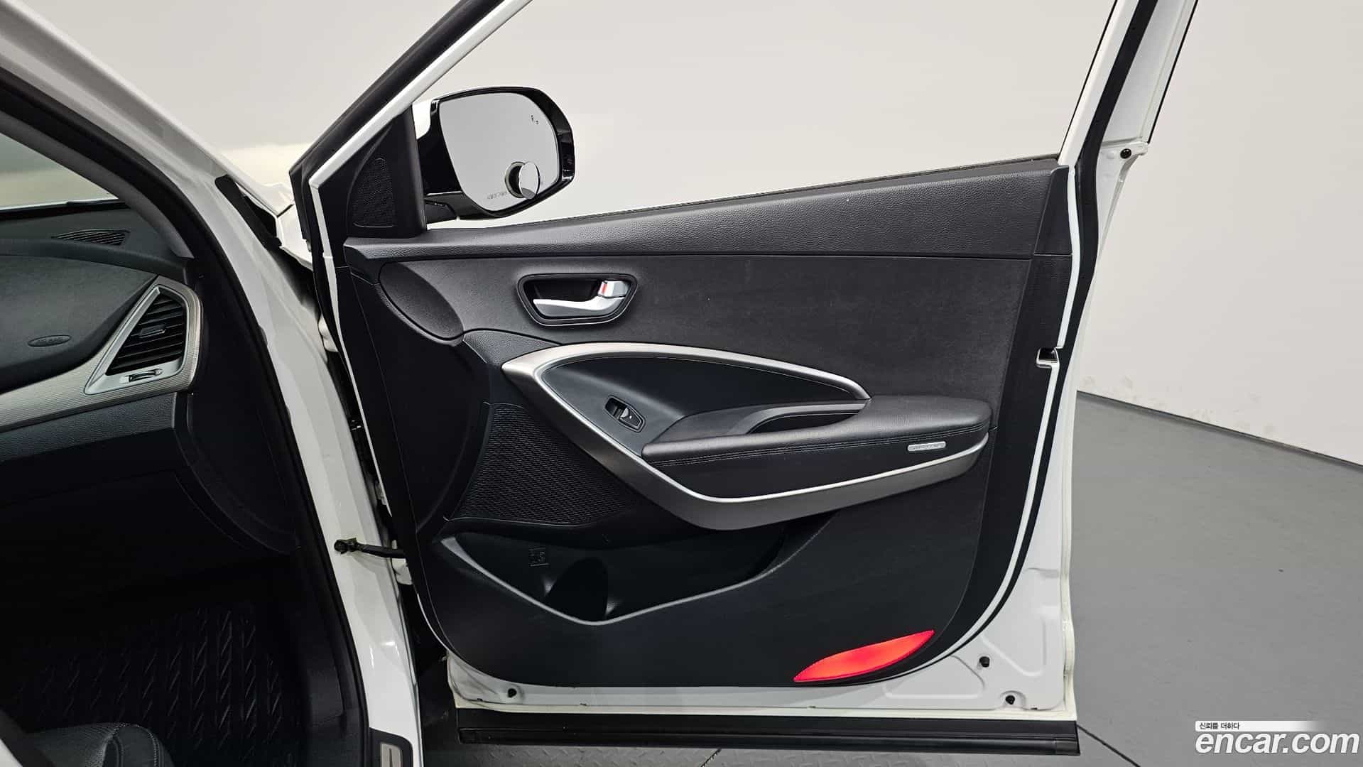 Maxcruz Hyundai 2017.8-INNER-034