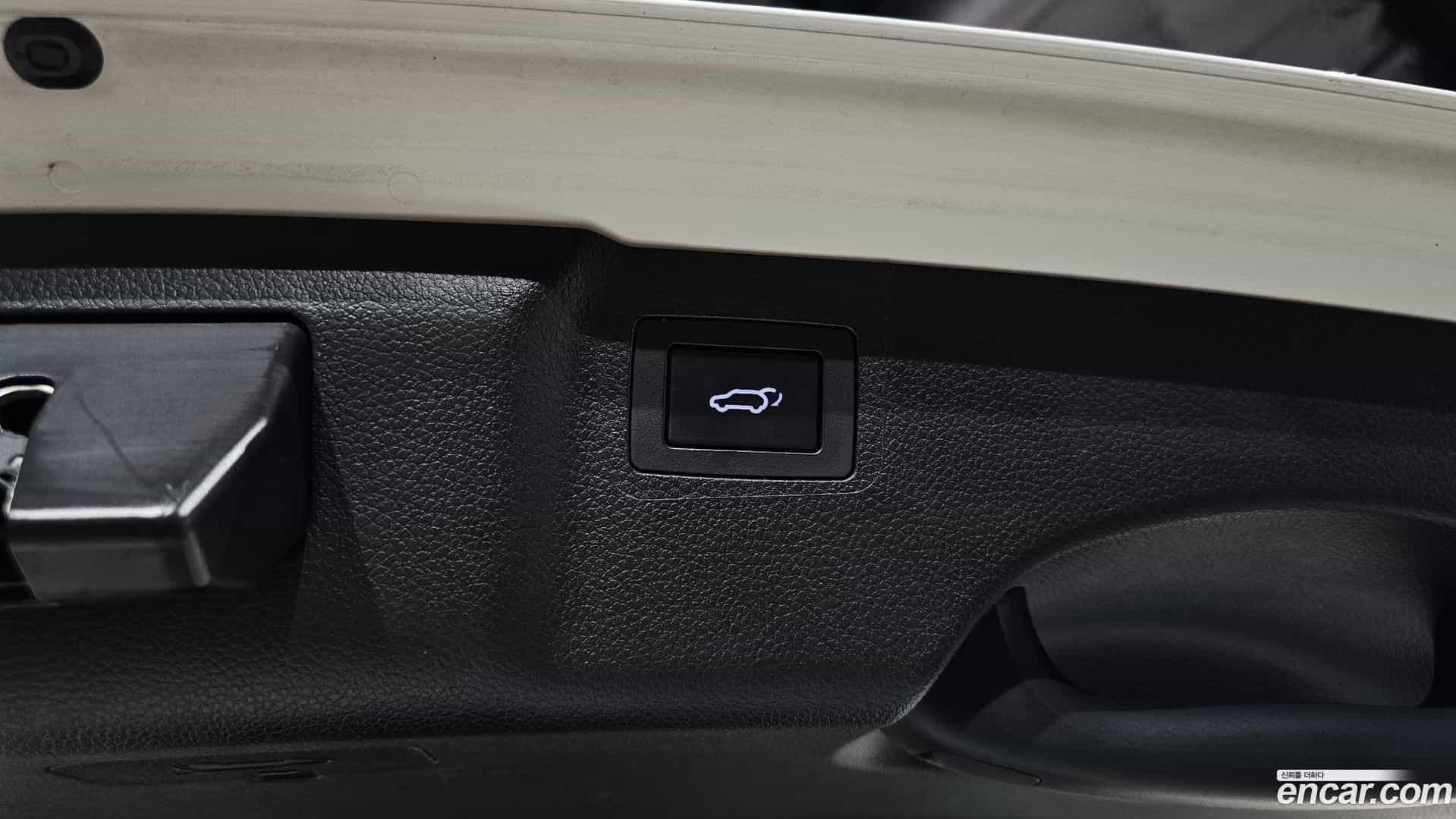 Maxcruz Hyundai 2017.8-OPTION-040