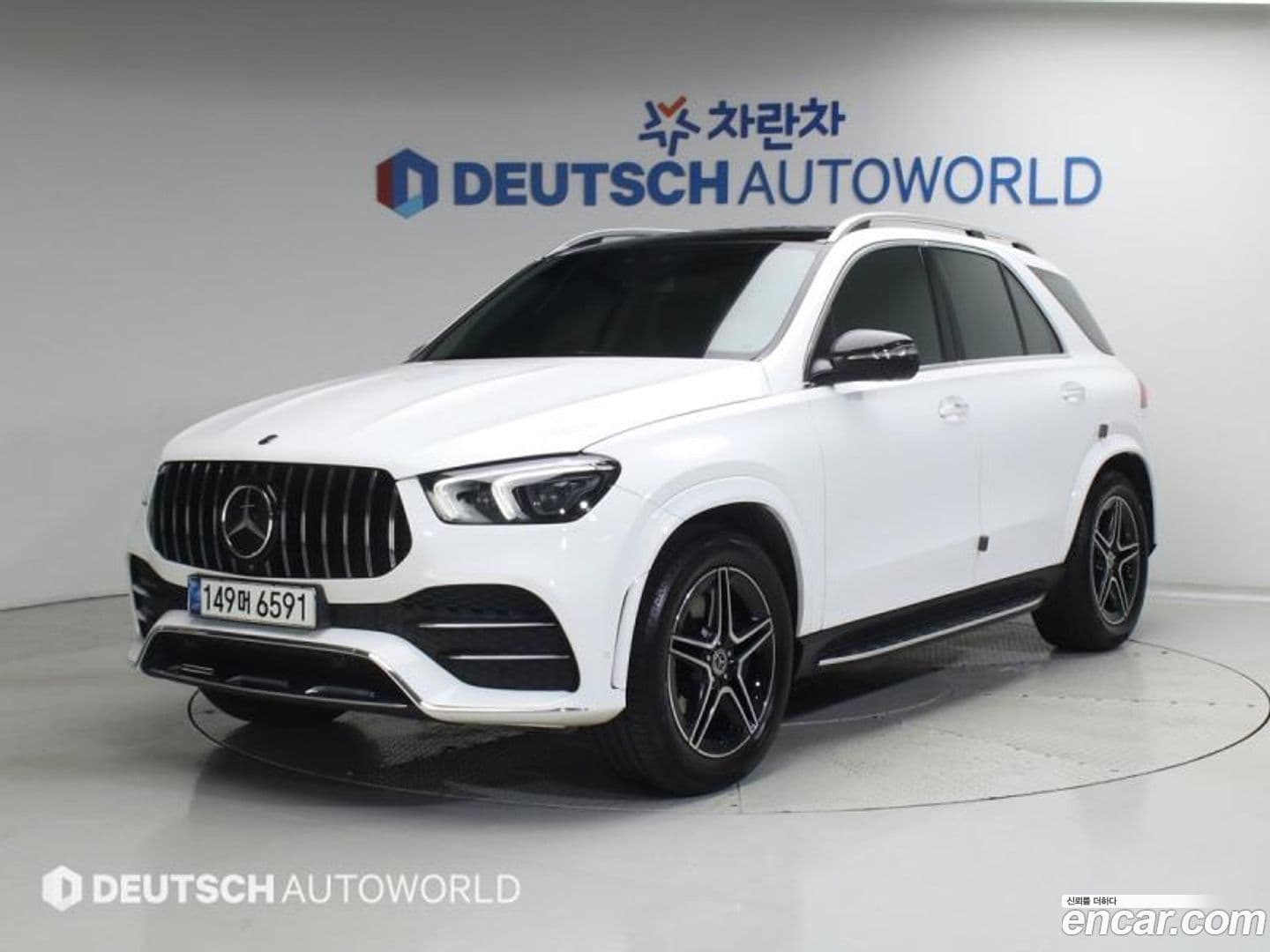Main__Slider__Photo:GLE-Class Mercedes-Benz 2020.11-0