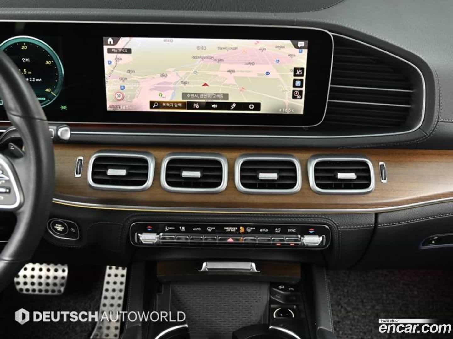 GLE-Class Mercedes-Benz 2020.11-OPTION-018