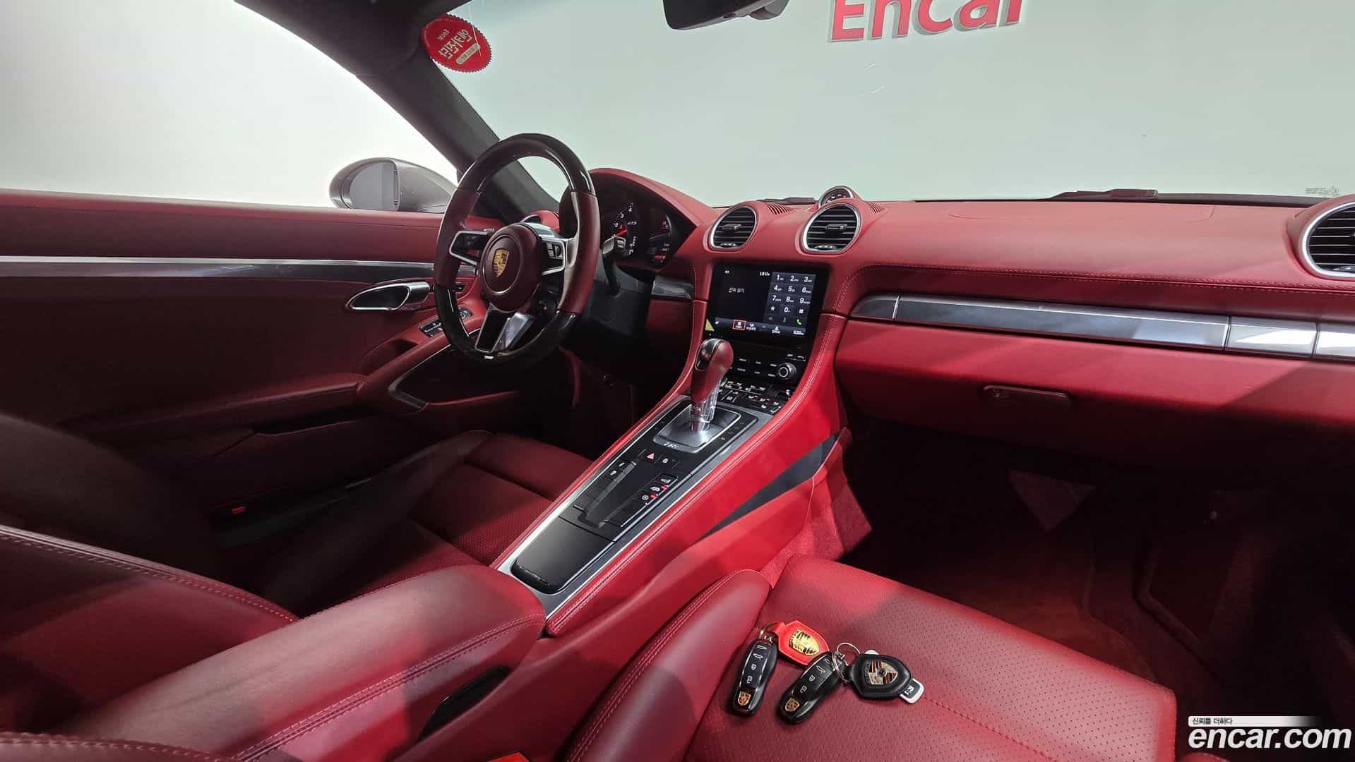 718 Porsche 2021.5-INNER-007