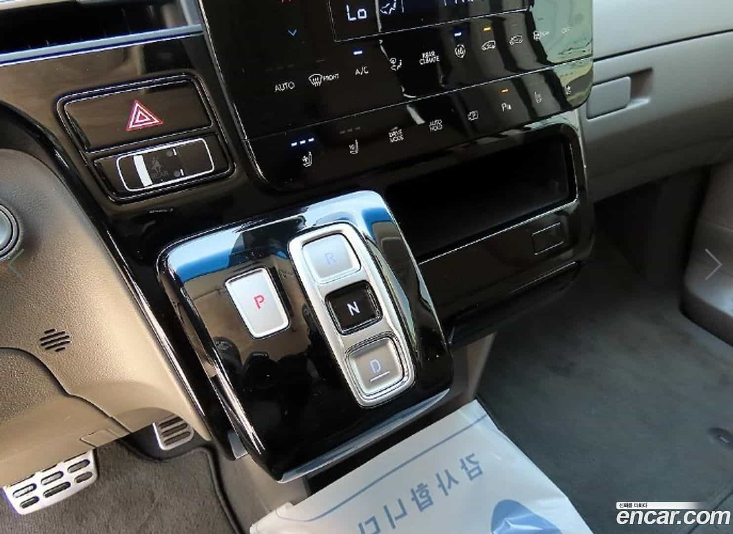 Staria Hyundai 2024.3-OPTION-015