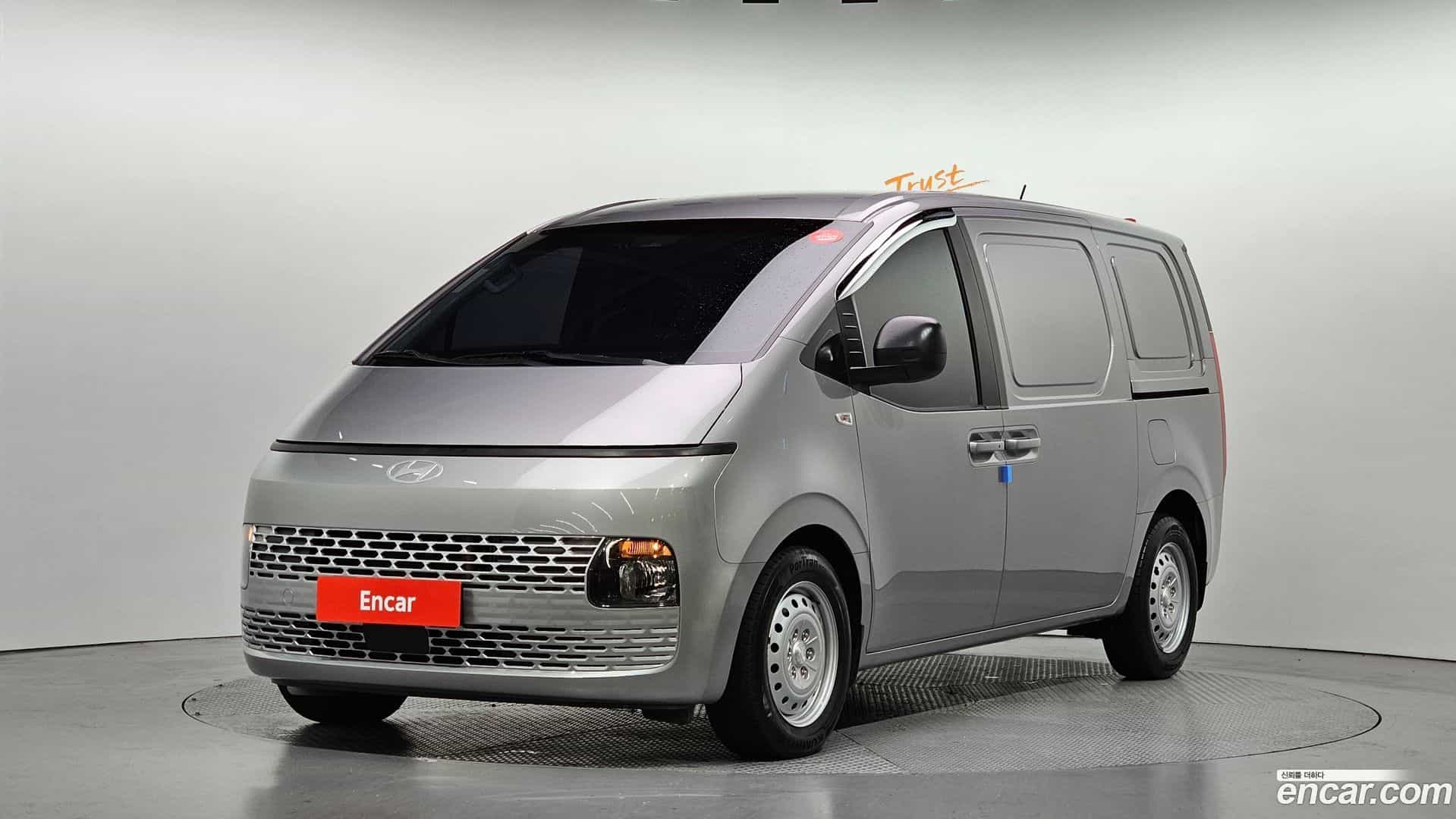 Staria Hyundai 2024.8-OUTER-001