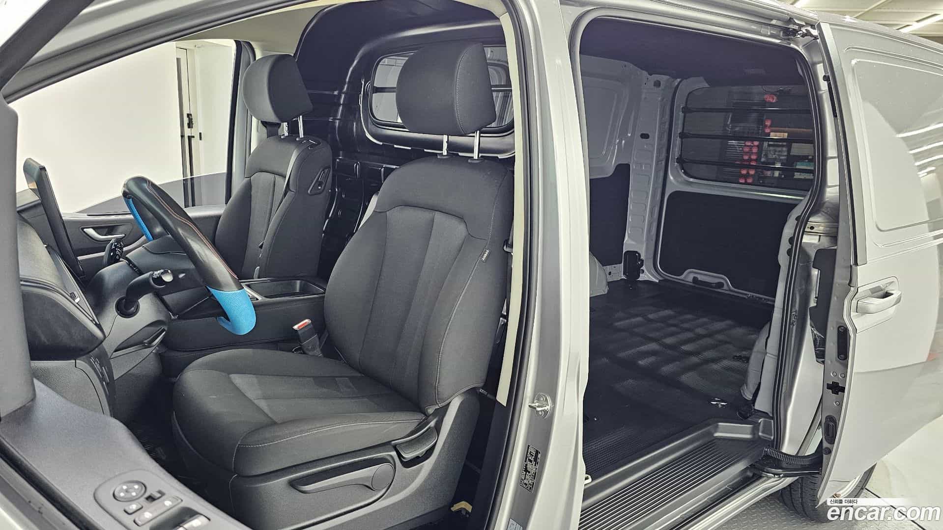 Staria Hyundai 2024.8-OPTION-015