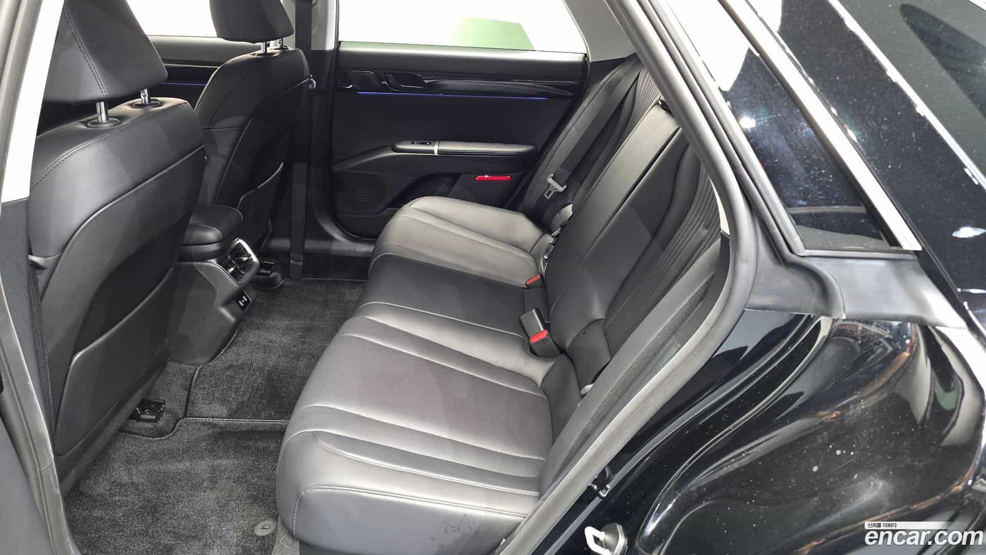 Grandeur Hyundai 2025.11-OPTION-015
