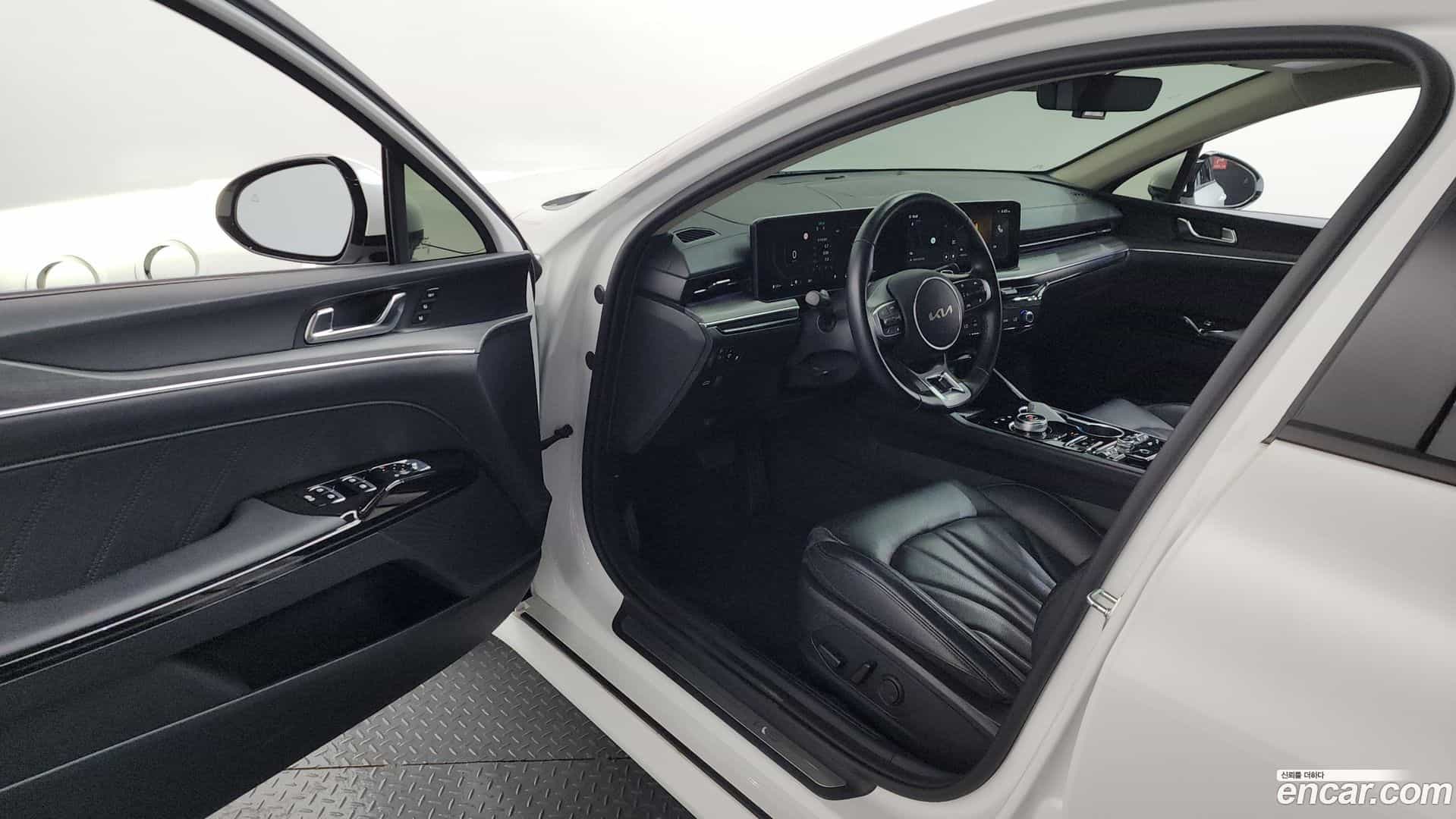 K5 Kia 2023.10-INNER-010