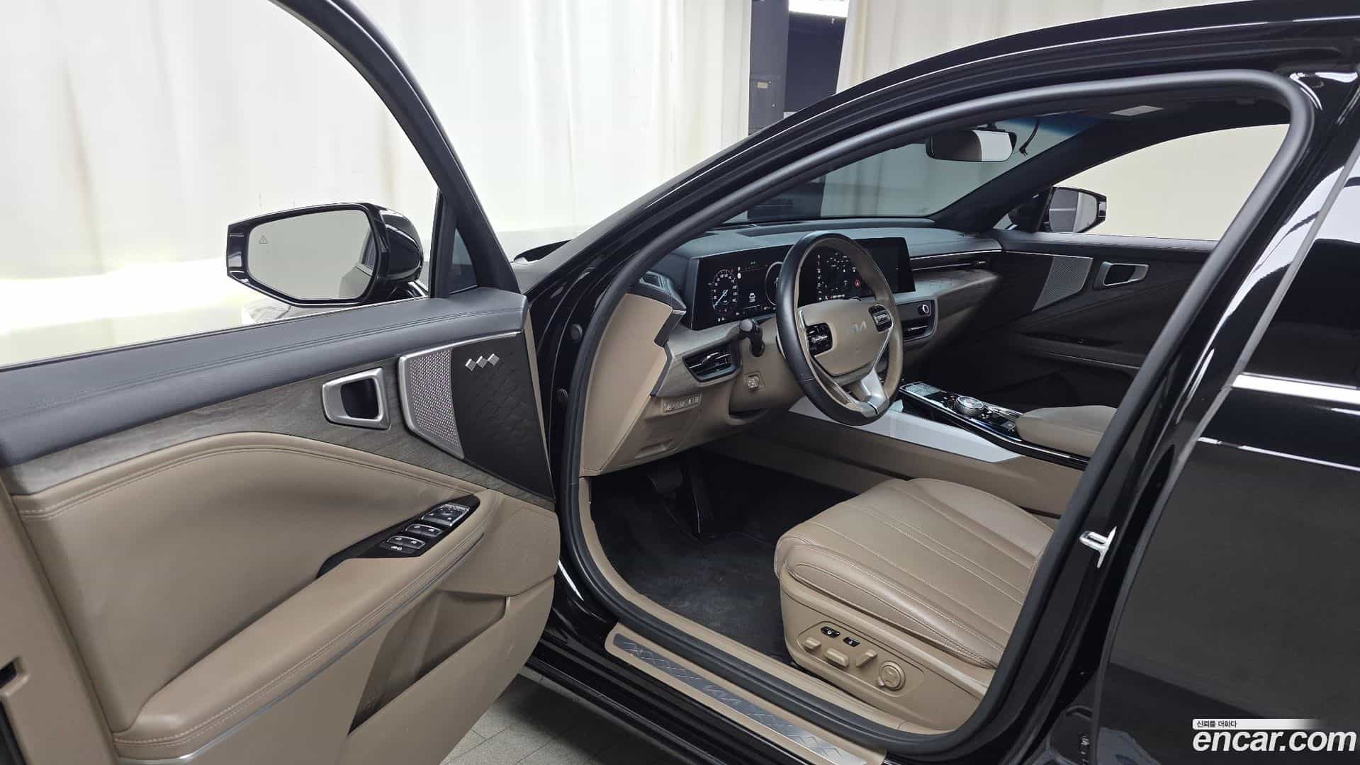 K8 Kia 2023.2-INNER-010