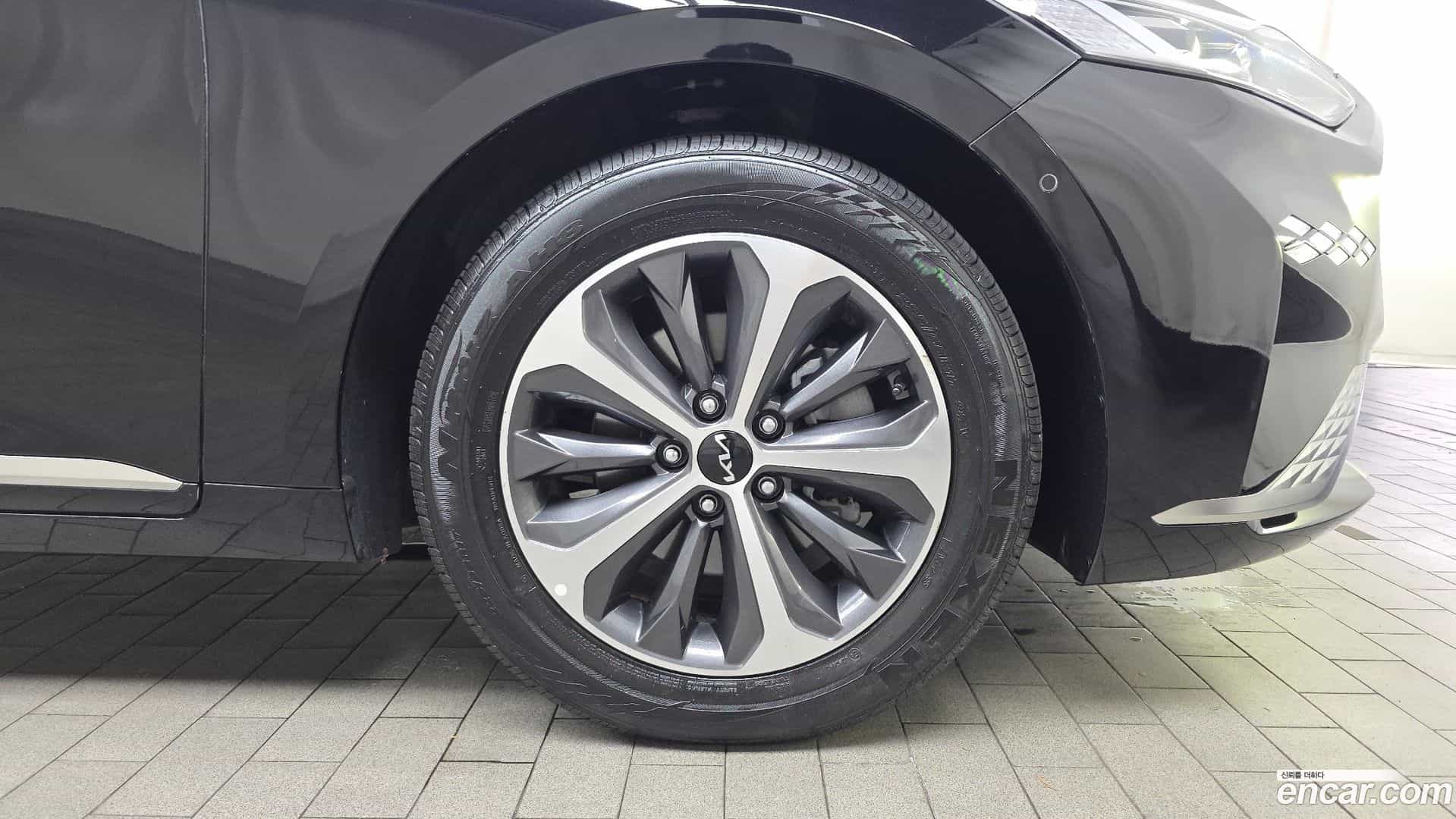 K8 Kia 2023.2-OUTER-031