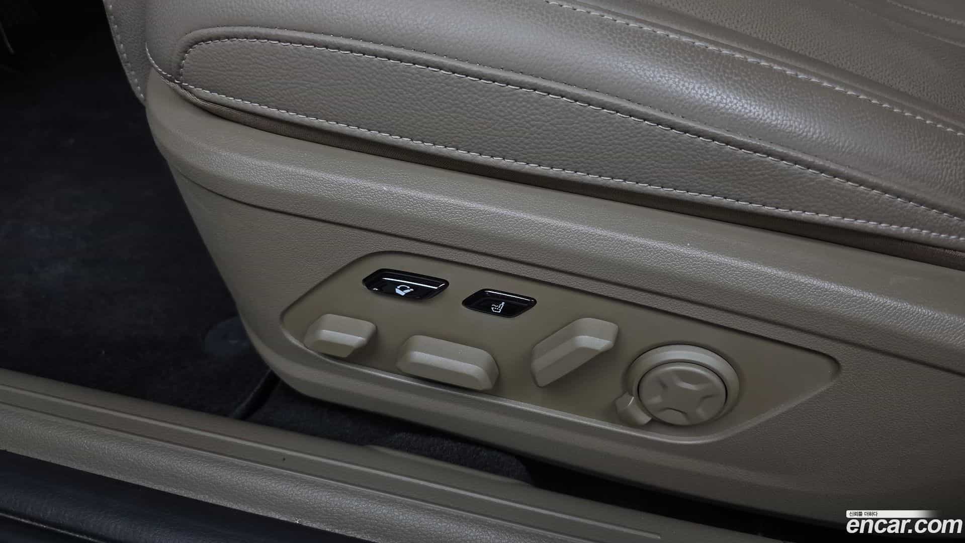 K8 Kia 2023.2-OPTION-048