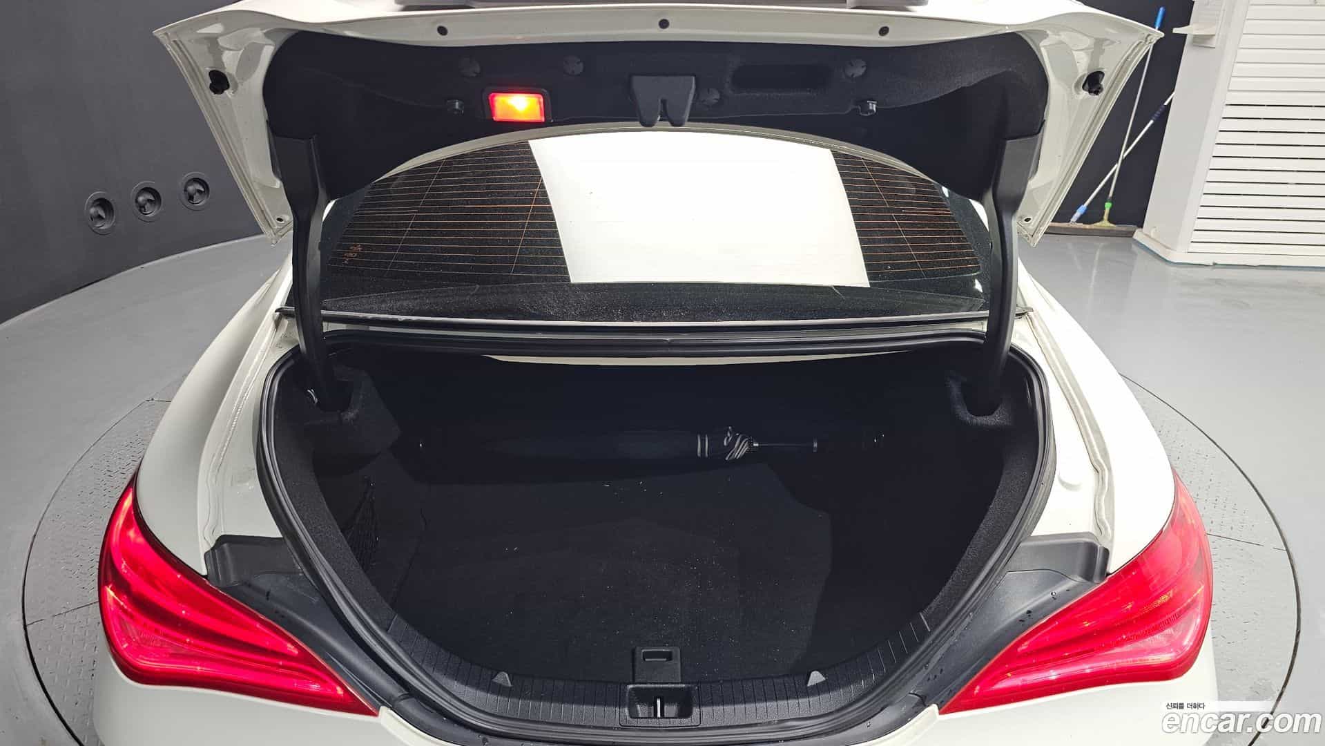 CLA-Class Mercedes-Benz 2016.7-OPTION-024