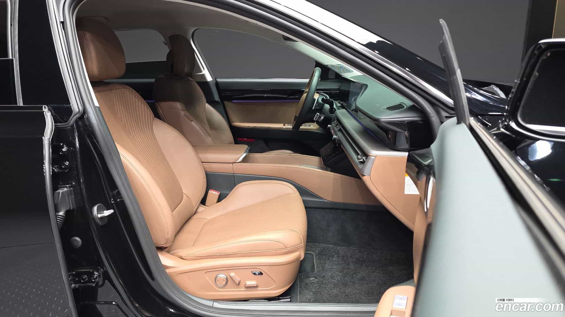 Grandeur Hyundai 2023.10-OPTION-015