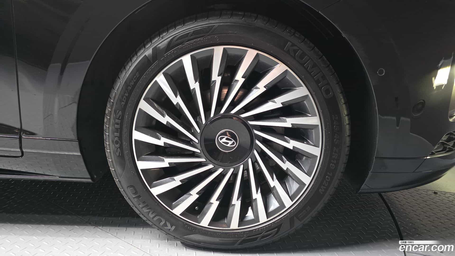 Grandeur Hyundai 2023.10-OUTER-031