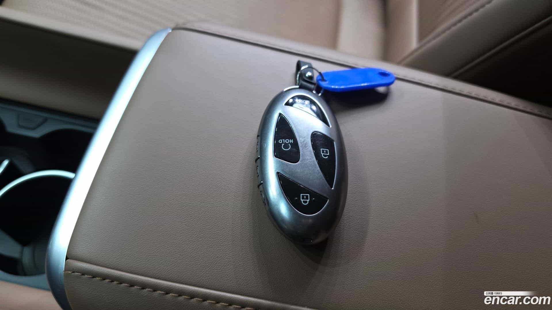 Grandeur Hyundai 2023.10-OPTION-046