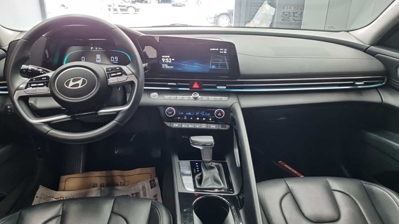 AVANTE Hyundai 2024.10-INNER-007