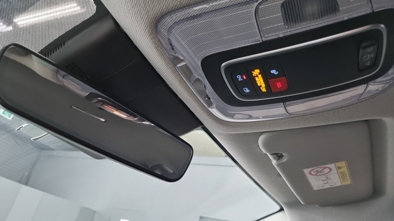 AVANTE Hyundai 2024.10-OPTION-018