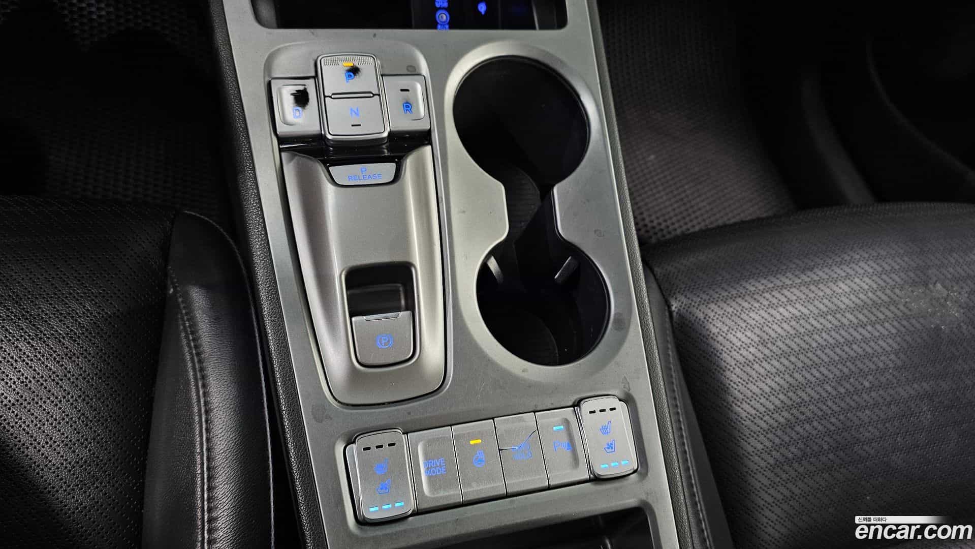 Kona Hyundai 2019.2-INNER-009