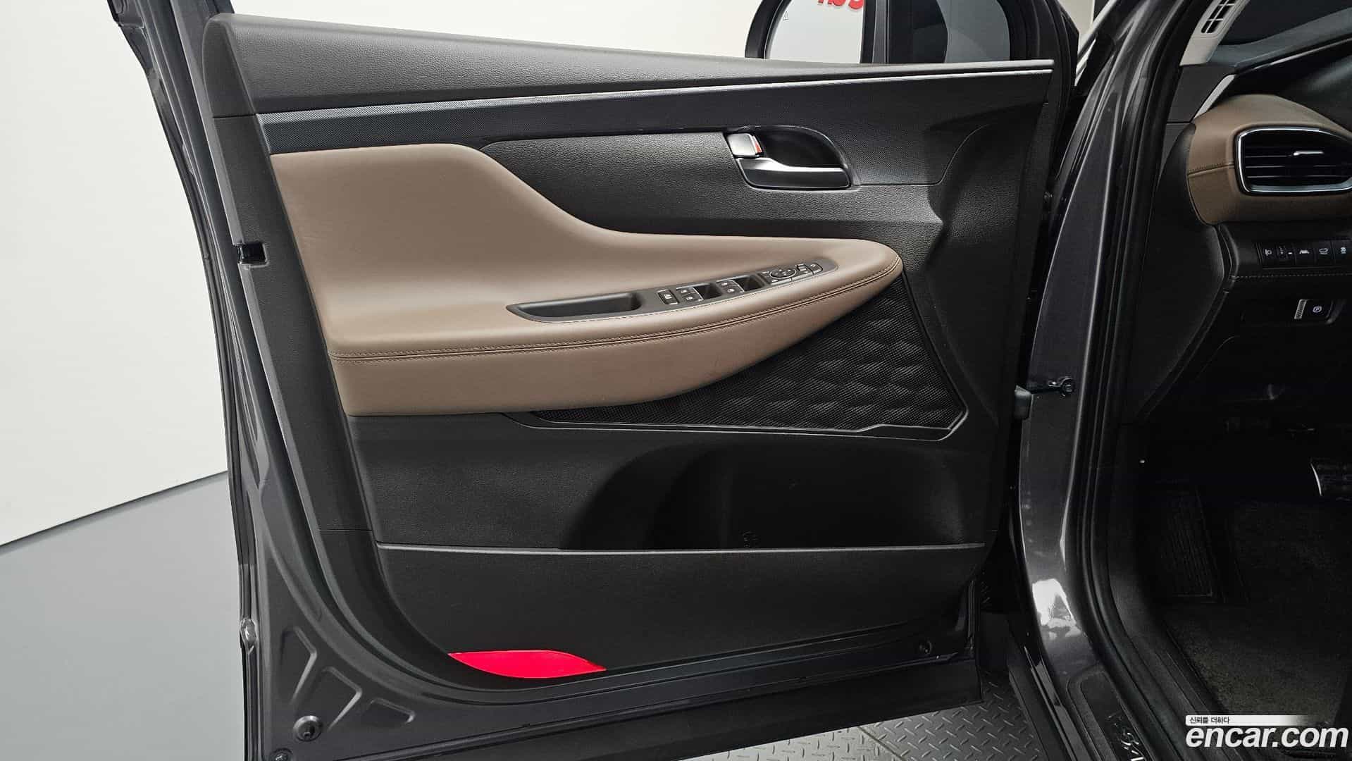 Santafe Hyundai 2022.5-INNER-034