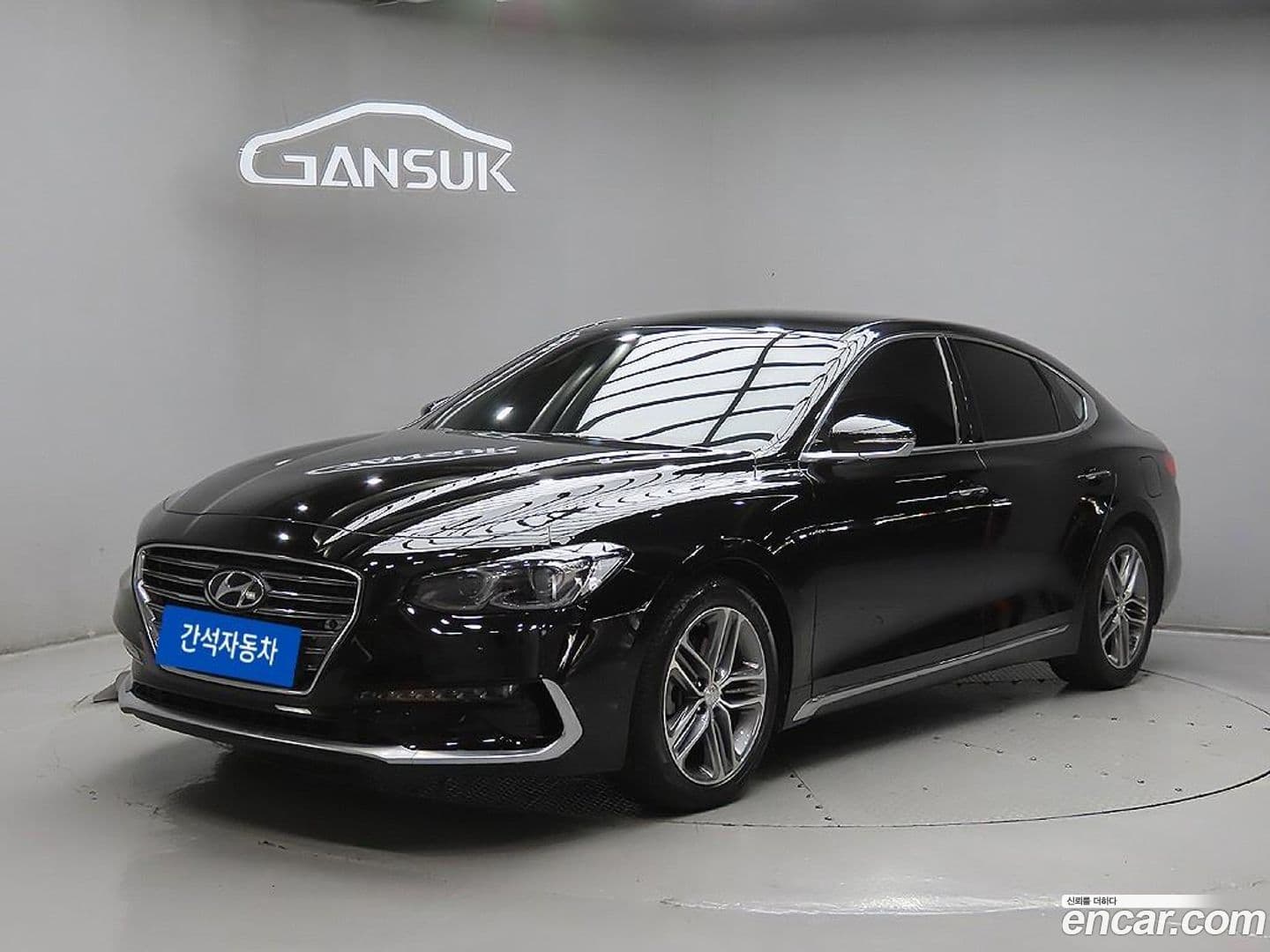 Main__Slider__Photo:Grandeur Hyundai 2017.1-0