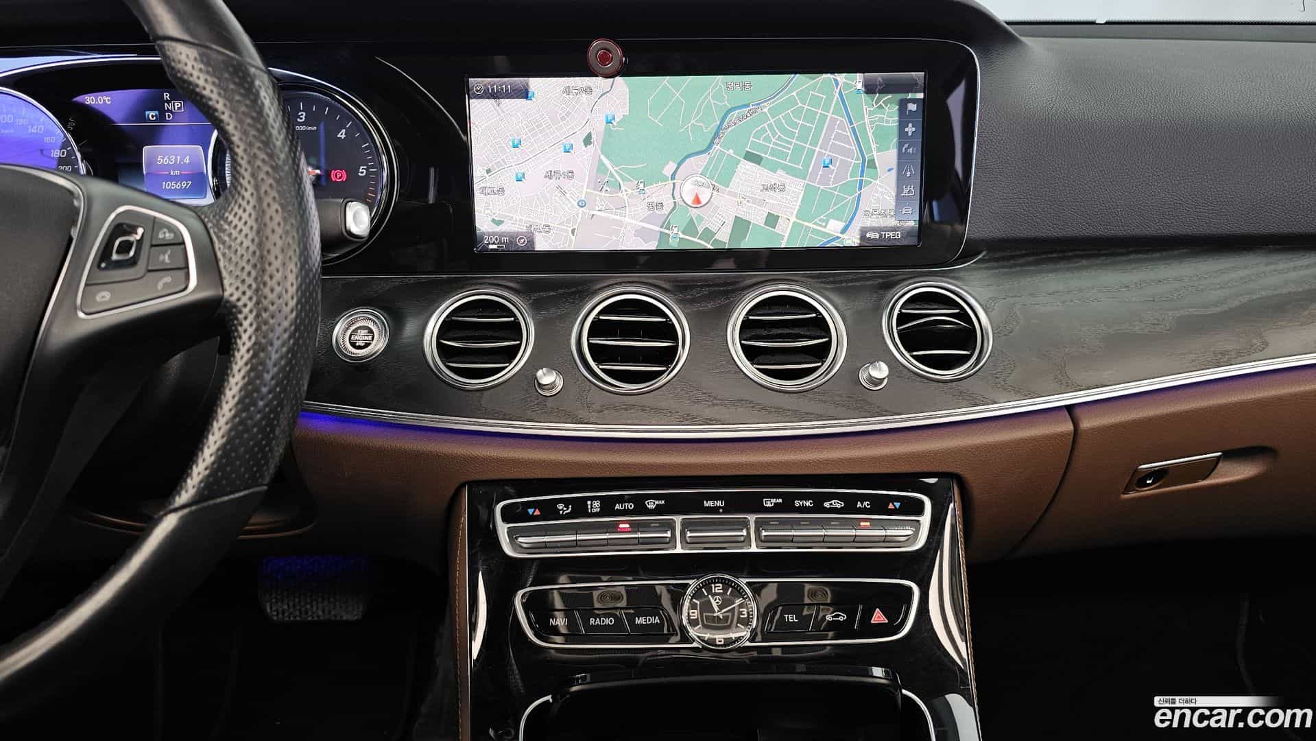 E-Class Mercedes-Benz 2017.3-OPTION-018
