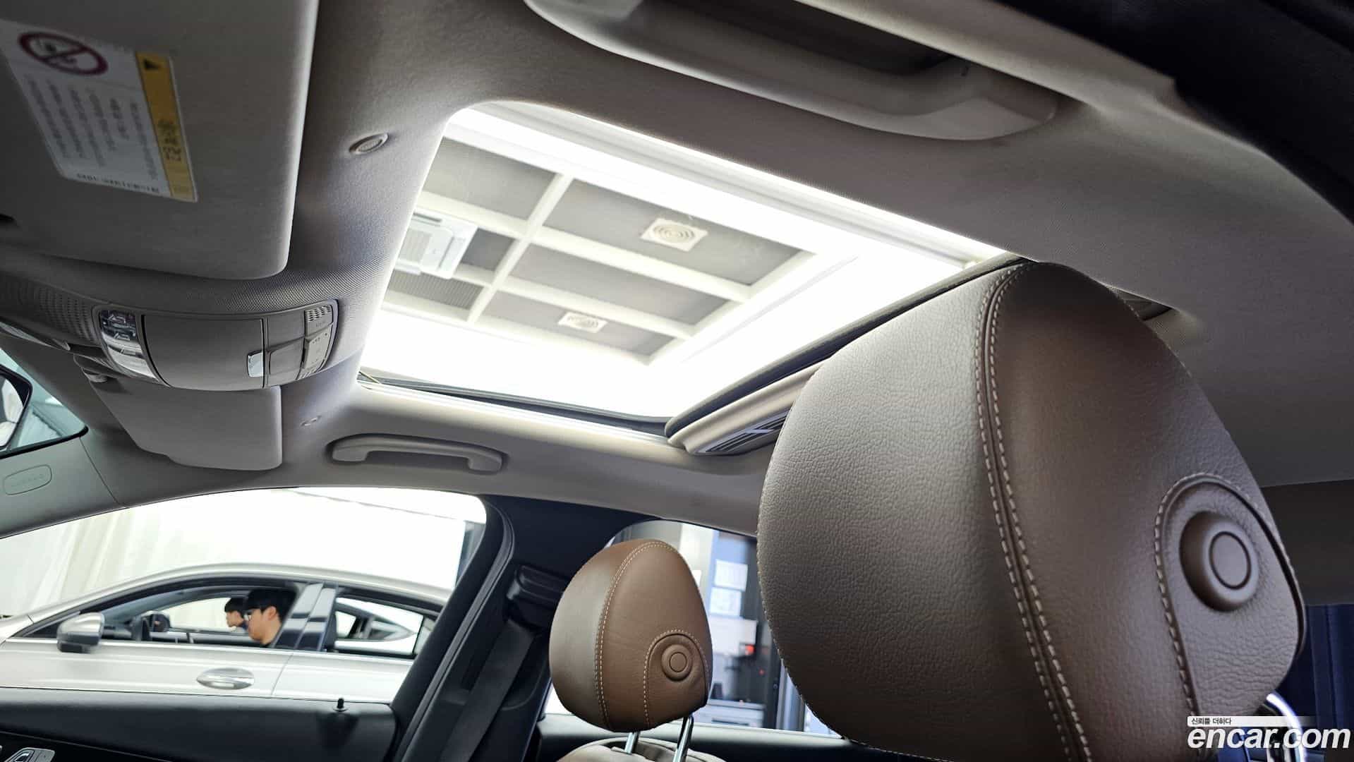 E-Class Mercedes-Benz 2017.3-OPTION-023