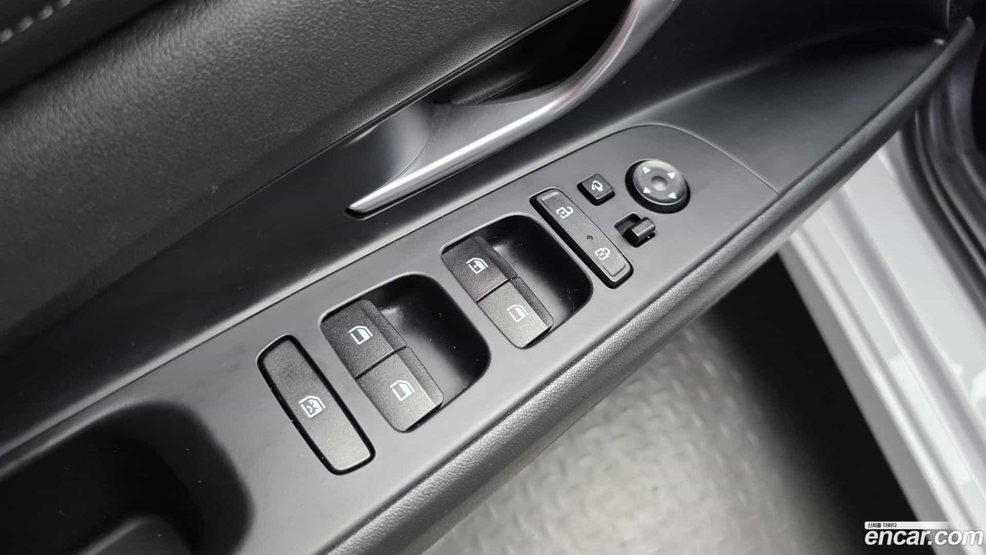 AVANTE Hyundai 2021.3-OPTION-017