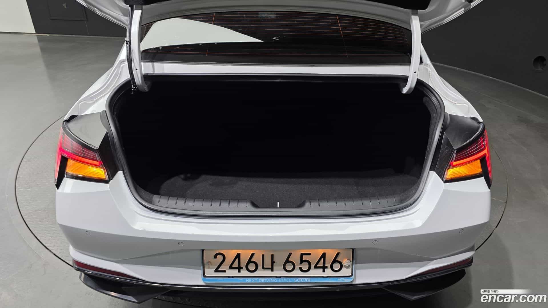 AVANTE Hyundai 2021.3-OPTION-024