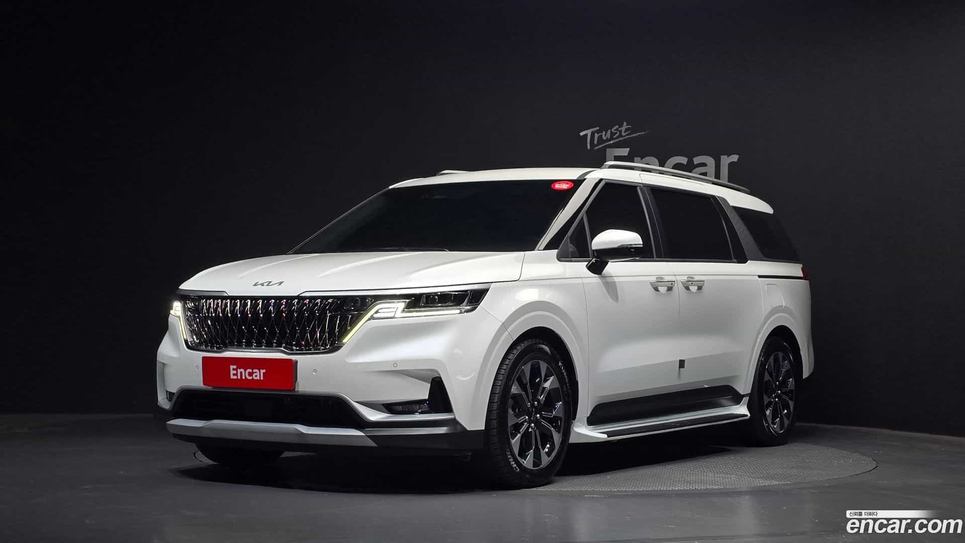 Canival Kia 2023.0-OUTER-001