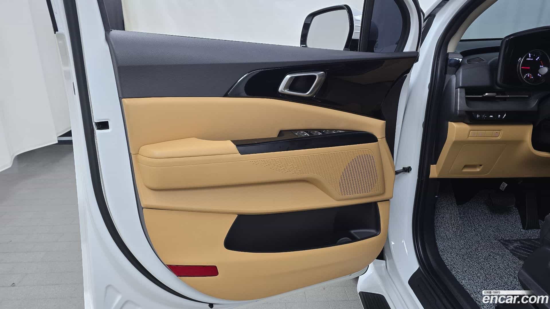 Canival Kia 2023.0-INNER-034