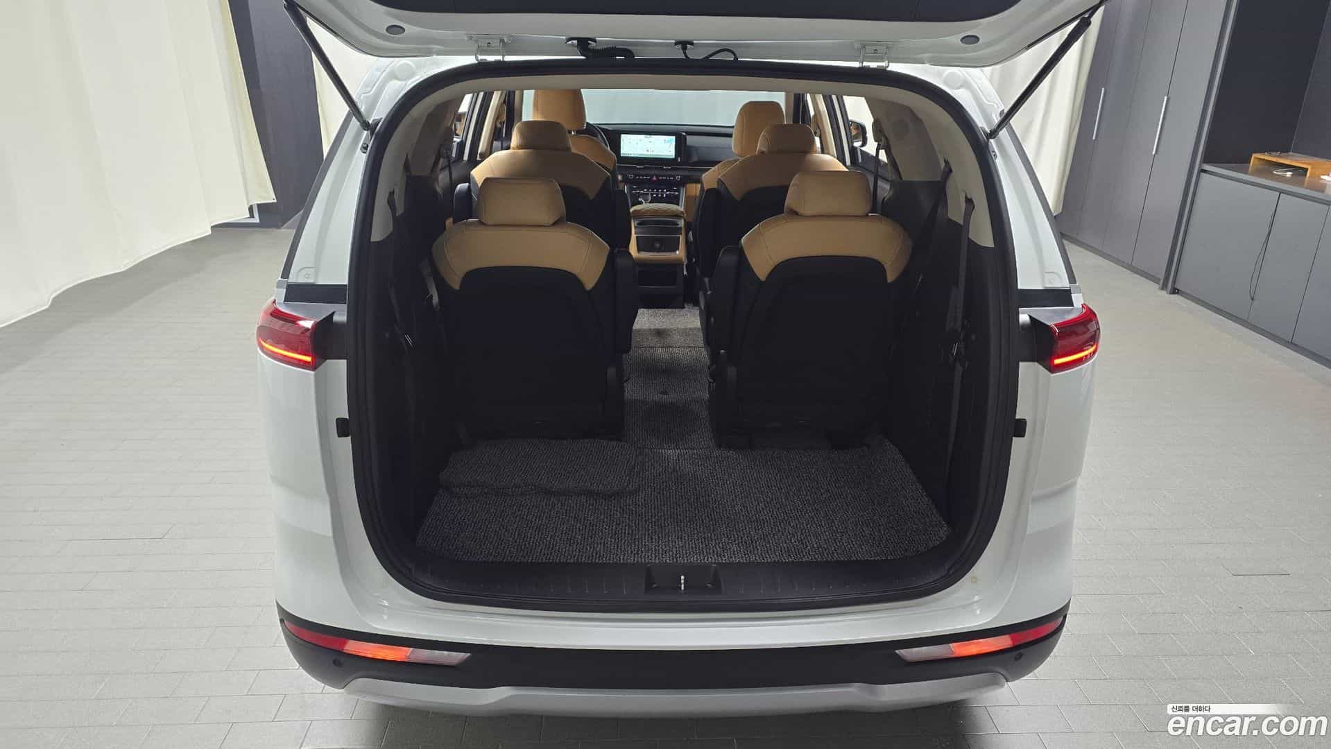 Canival Kia 2023.0-OPTION-044