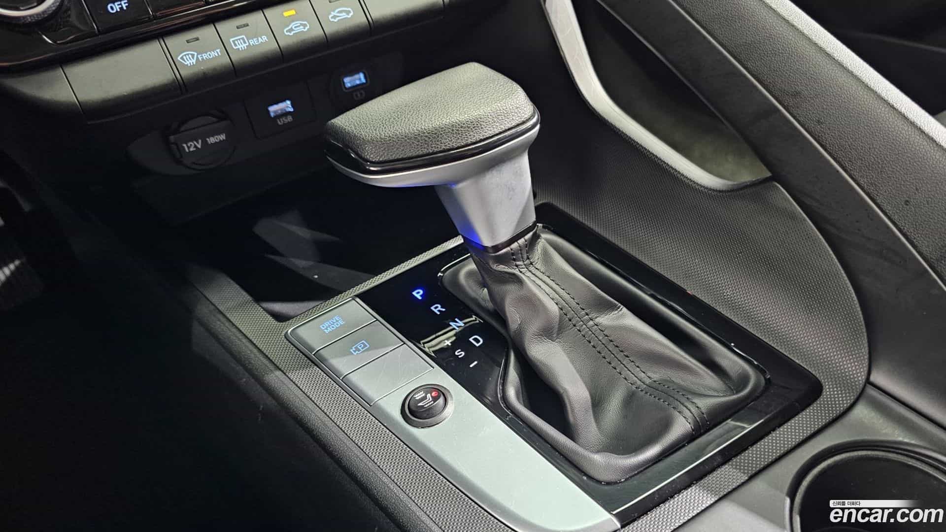 AVANTE Hyundai 2021.6-INNER-009