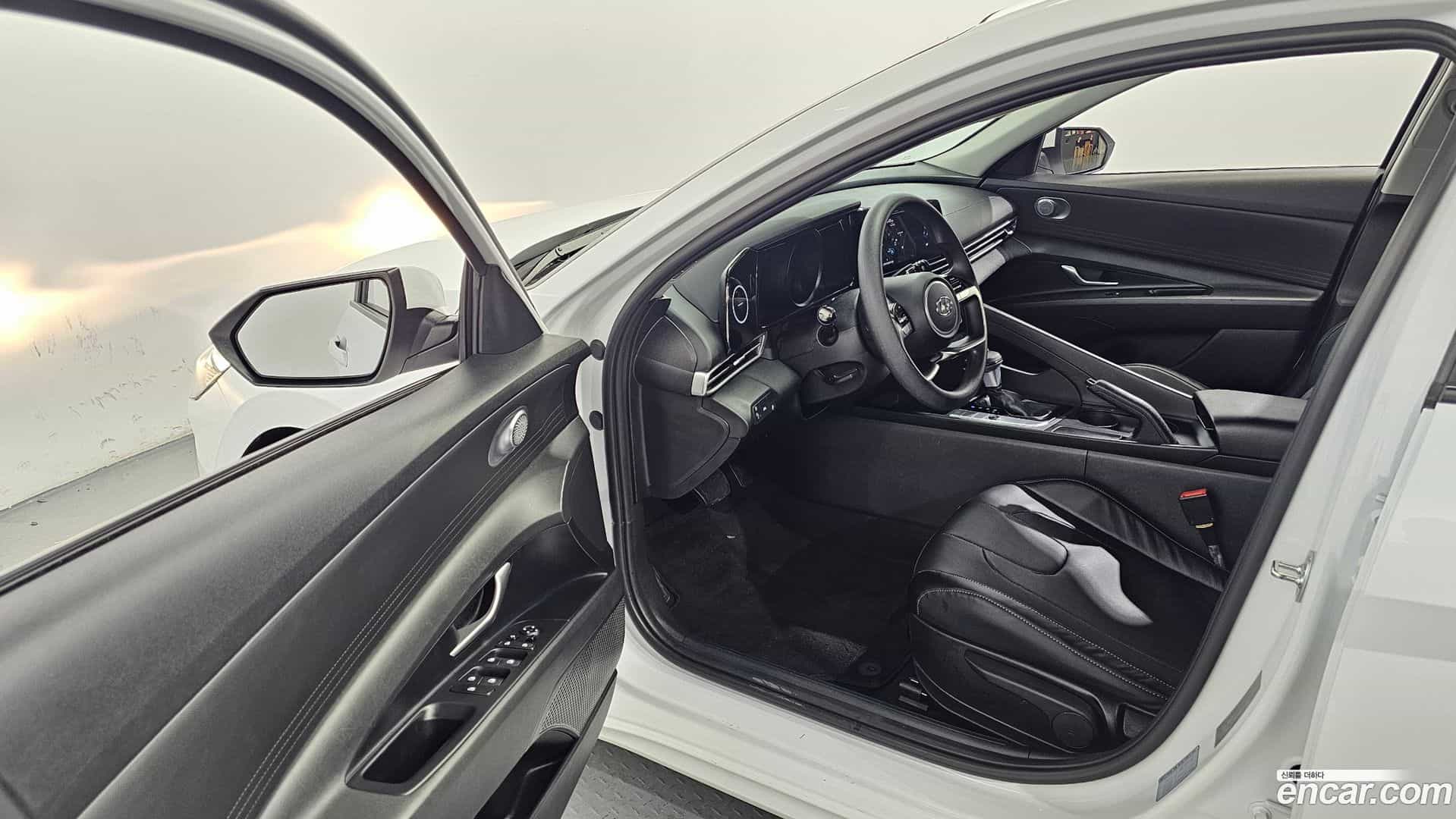 AVANTE Hyundai 2021.6-INNER-010