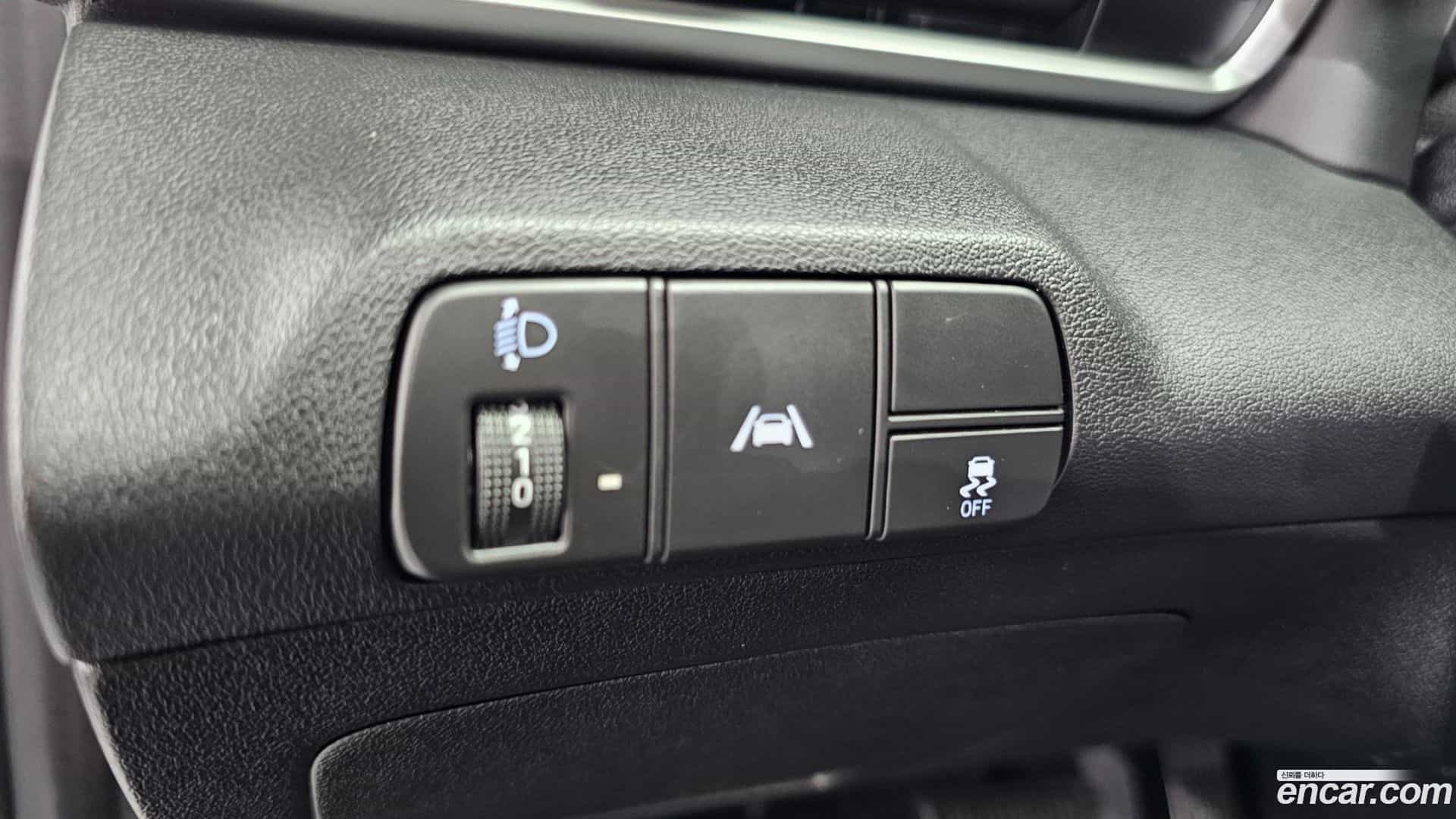 AVANTE Hyundai 2021.6-OPTION-024