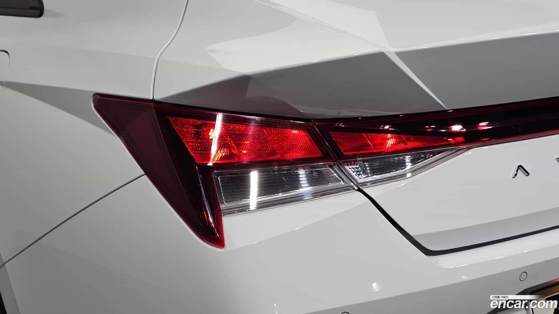 AVANTE Hyundai 2021.6-OUTER-033
