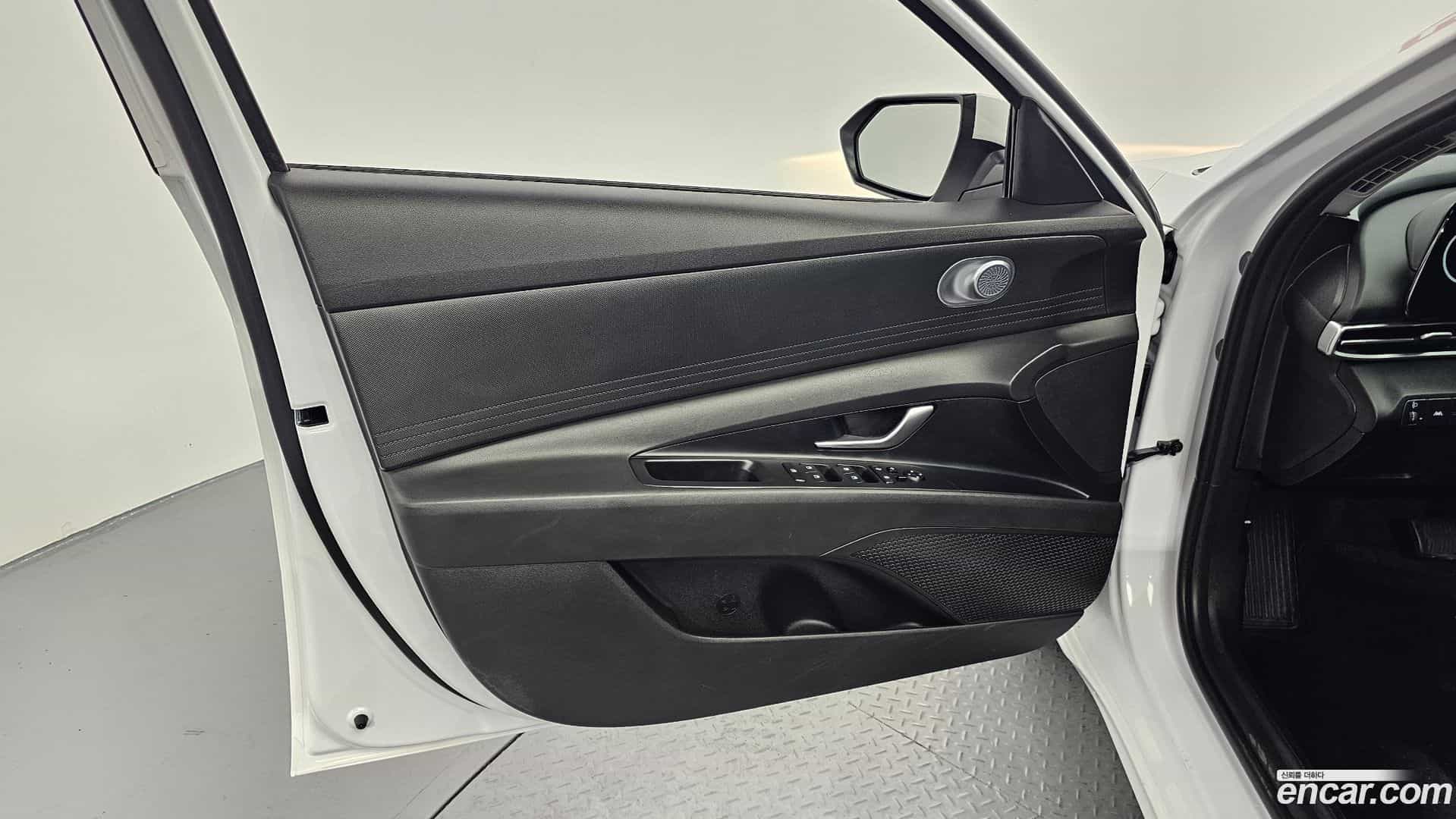 AVANTE Hyundai 2021.6-INNER-034