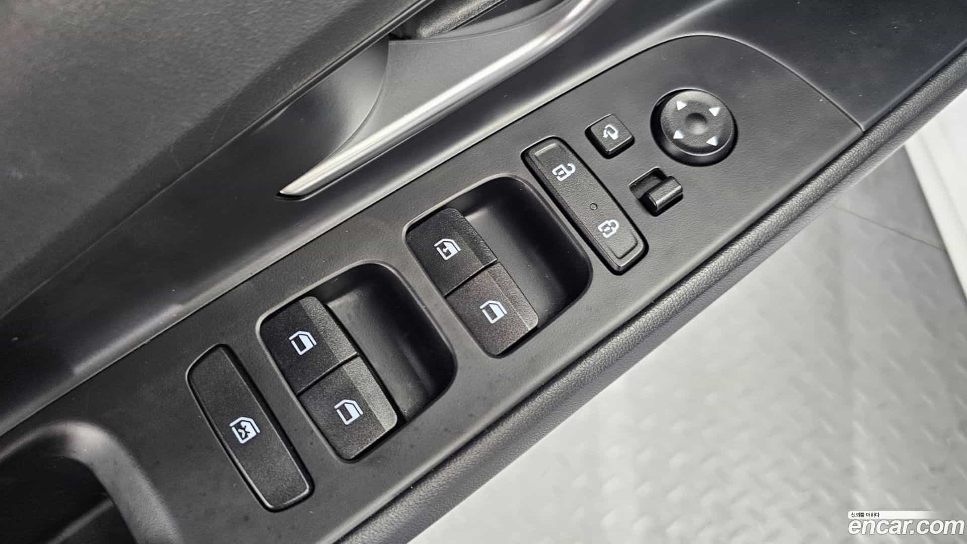 AVANTE Hyundai 2021.6-OPTION-041