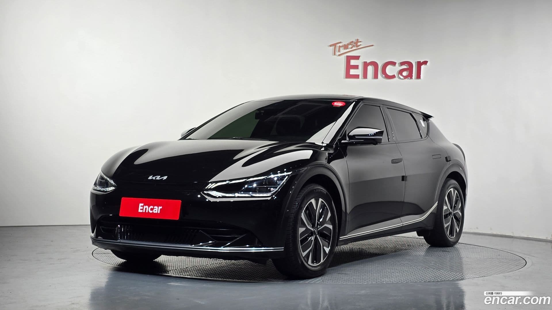 Main__Slider__Photo:EV6 Kia 2022.5-0