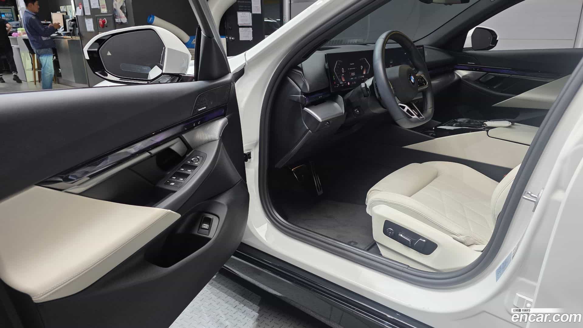 5-Series BMW 2024.11-INNER-010