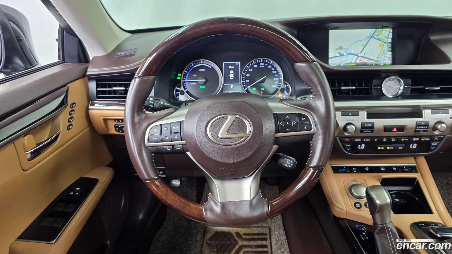 ES Lexus 2018.4-OPTION-017