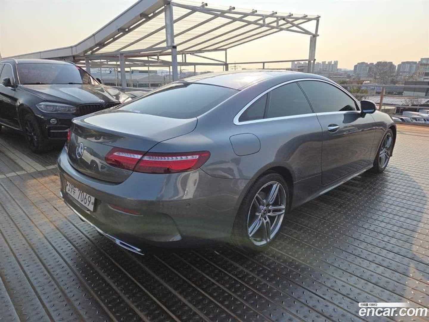E-Class Mercedes-Benz 2017.8-OUTER-002