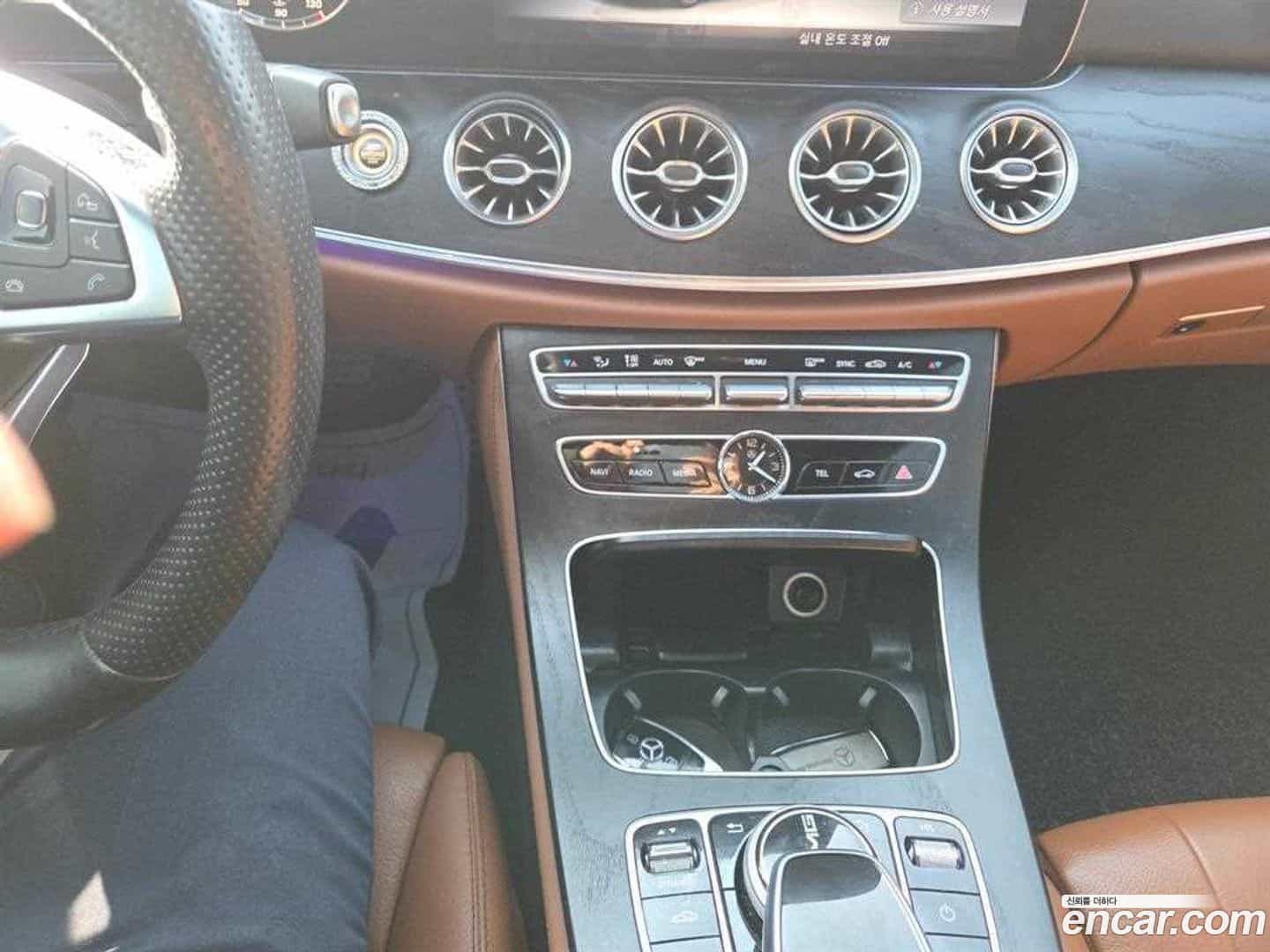 E-Class Mercedes-Benz 2017.8-OPTION-017