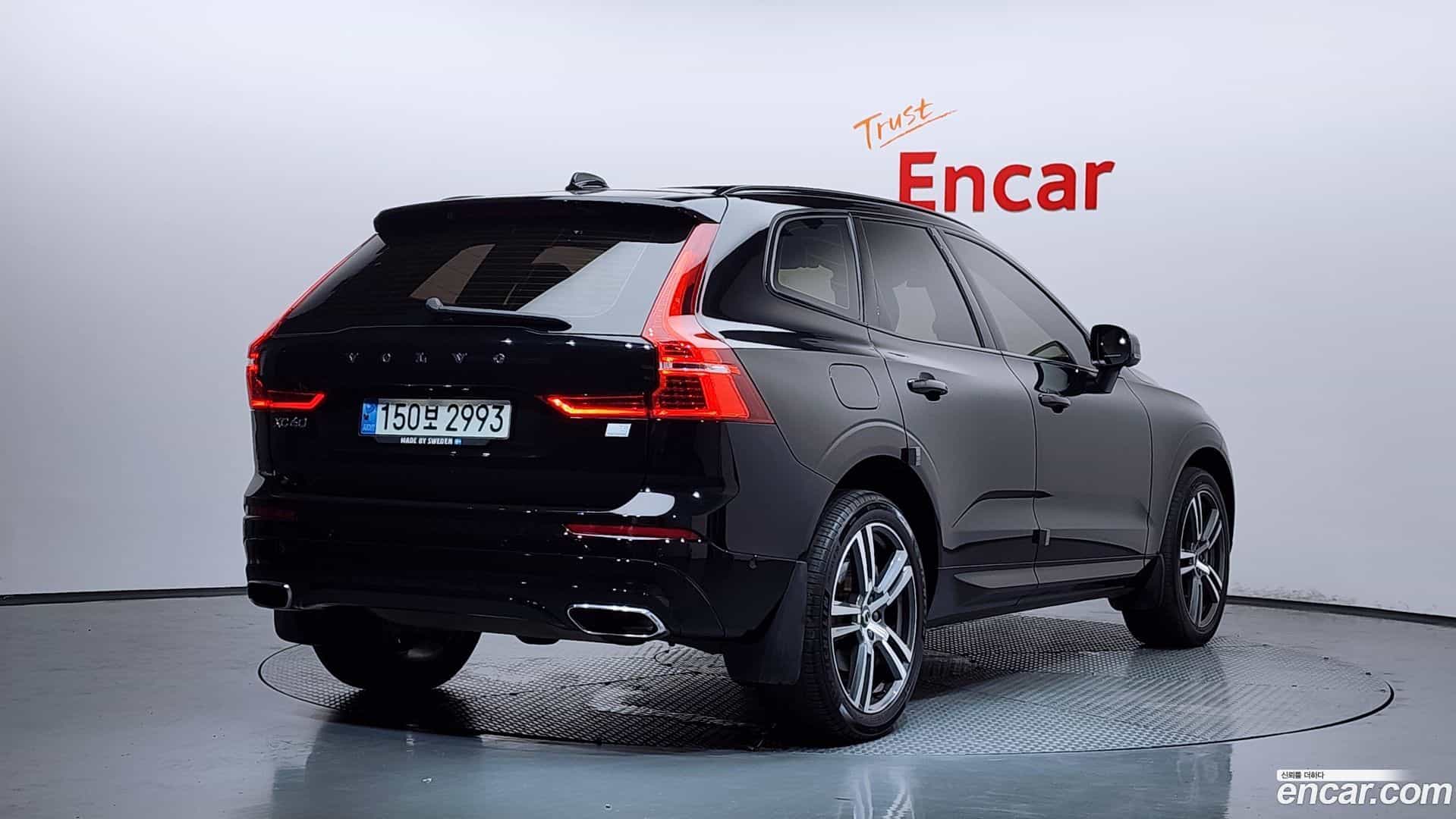 XC60 Volvo 2020.10-OUTER-002