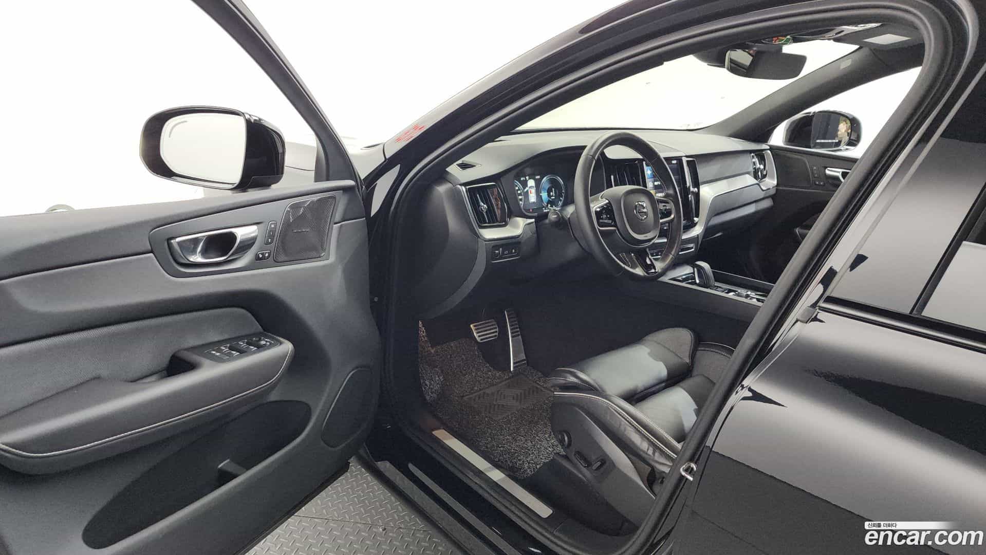 XC60 Volvo 2020.10-INNER-010