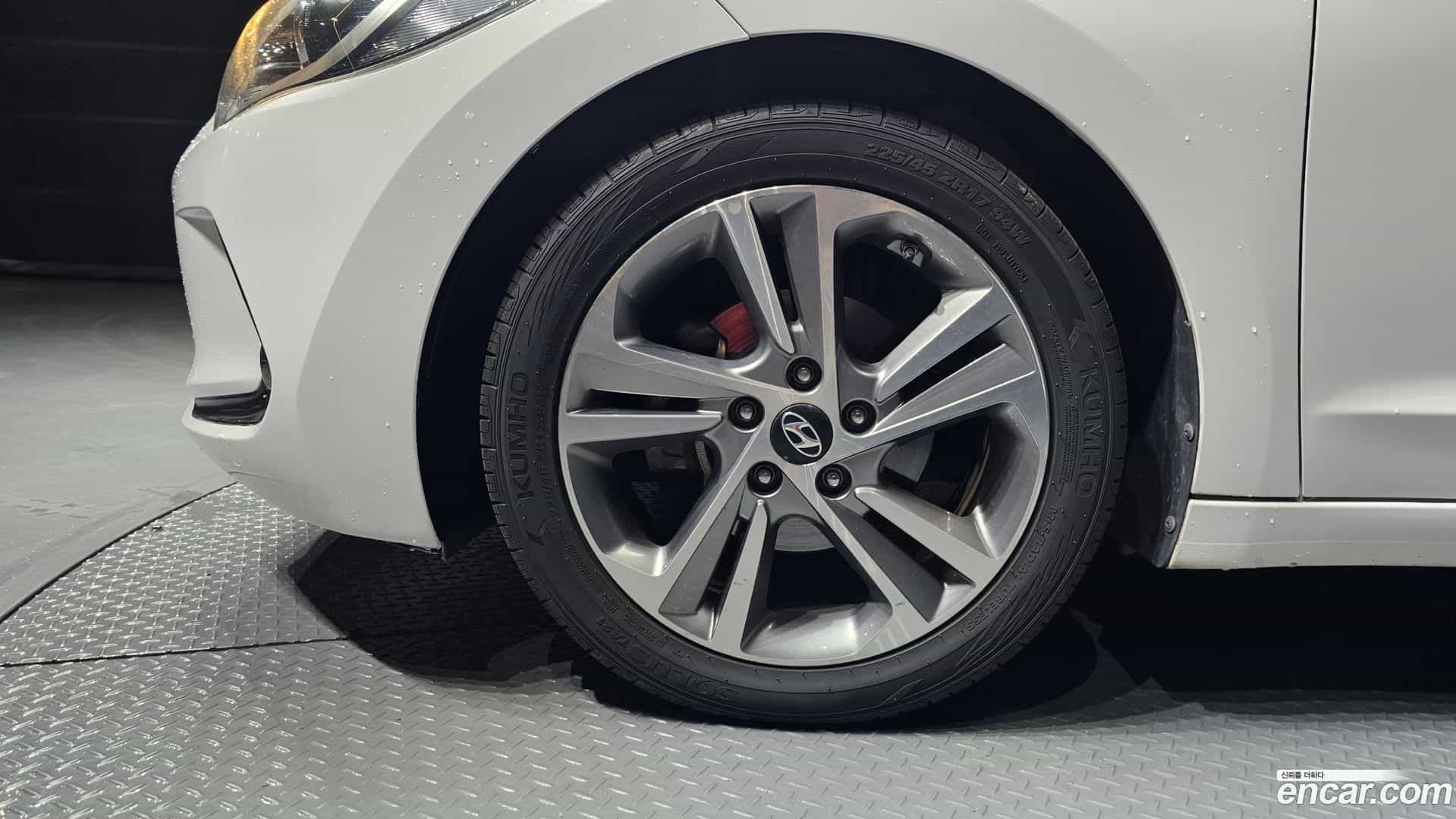 AVANTE Hyundai 2018.7-OUTER-005