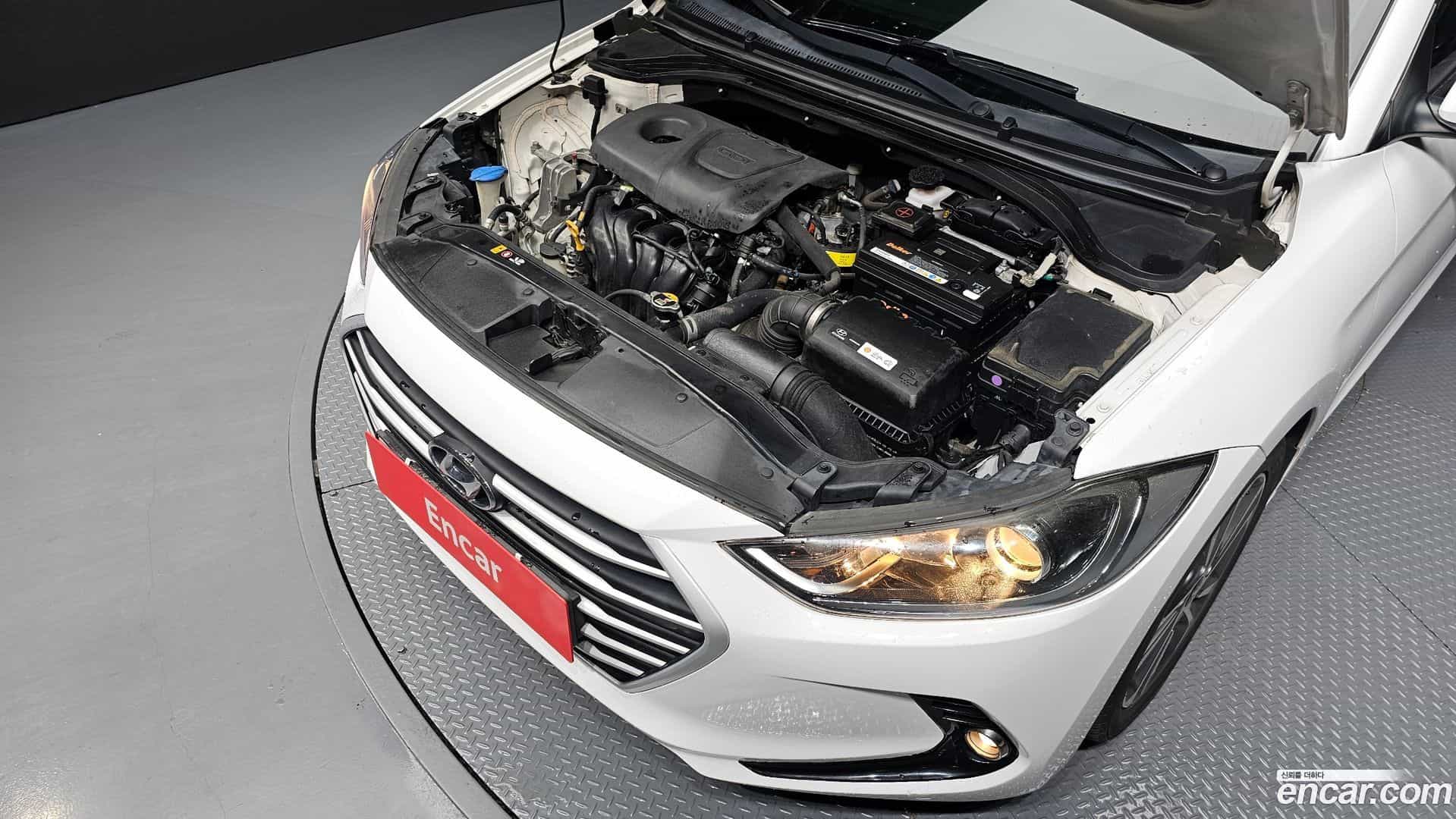 AVANTE Hyundai 2018.7-OUTER-006