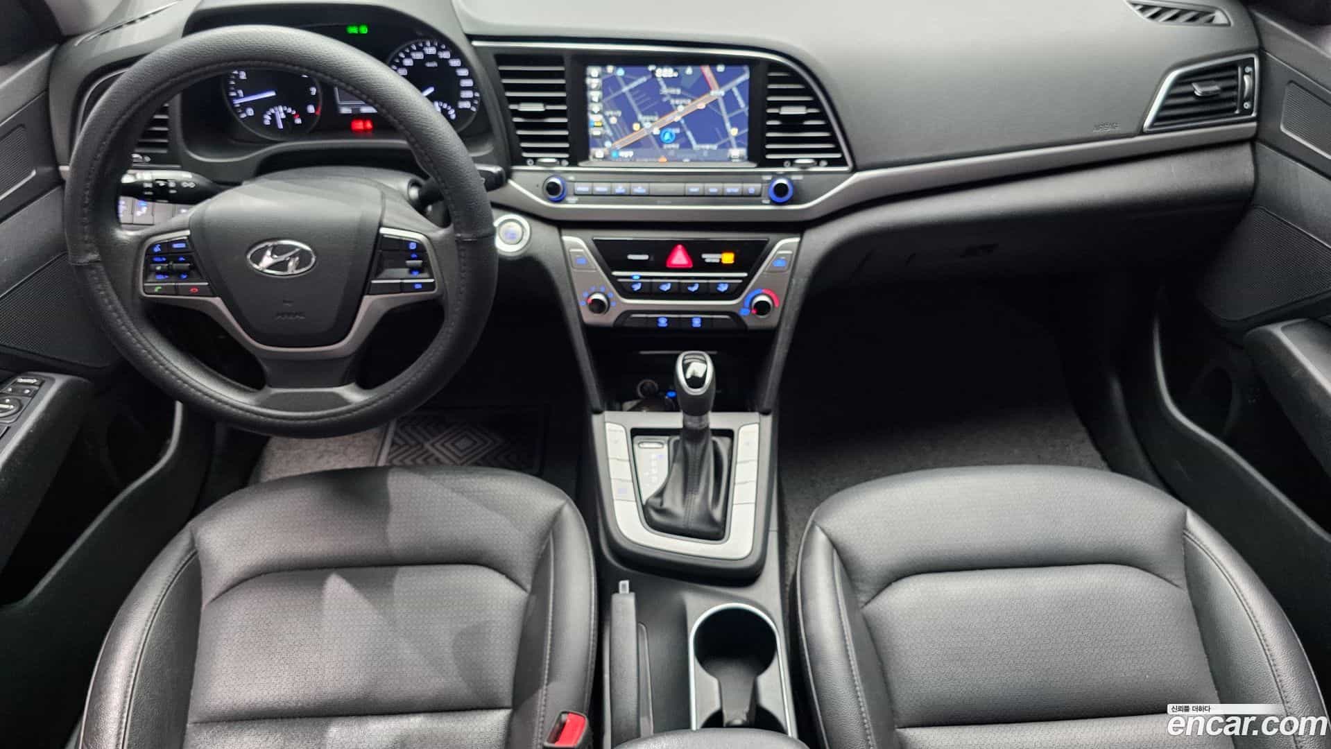 AVANTE Hyundai 2018.7-INNER-007