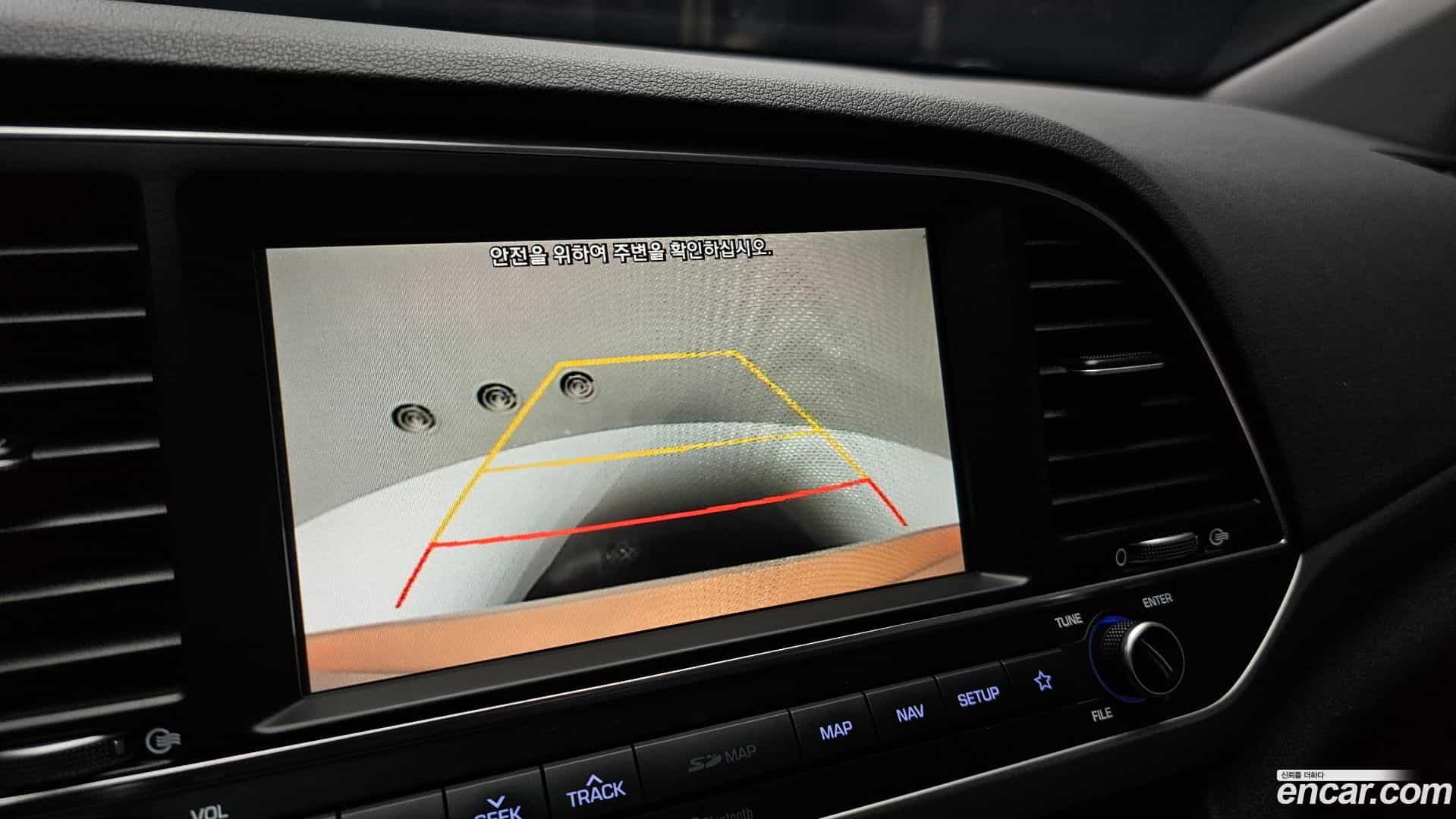 AVANTE Hyundai 2018.7-OPTION-019